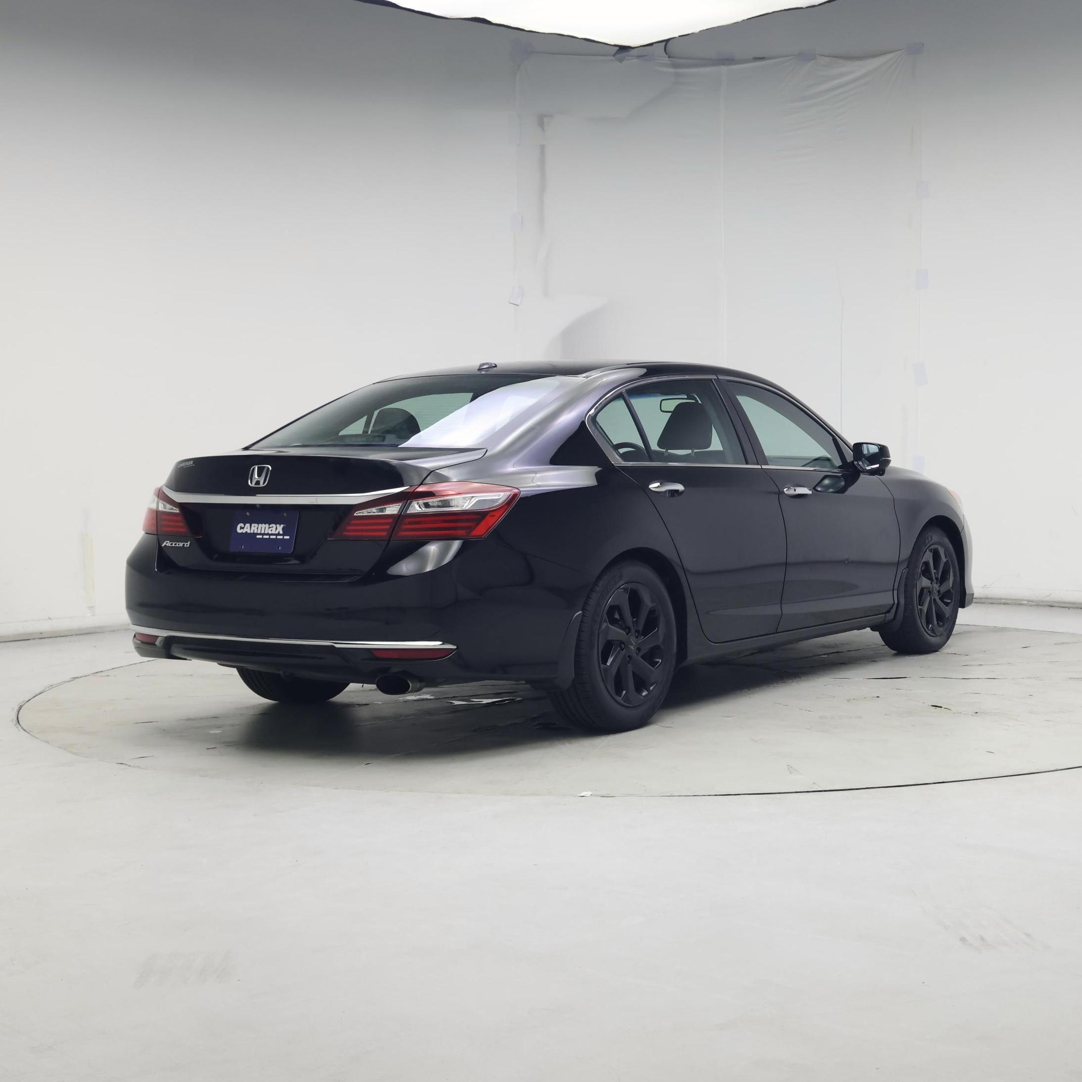 Thumbnail: 2016 Honda Accord - 8