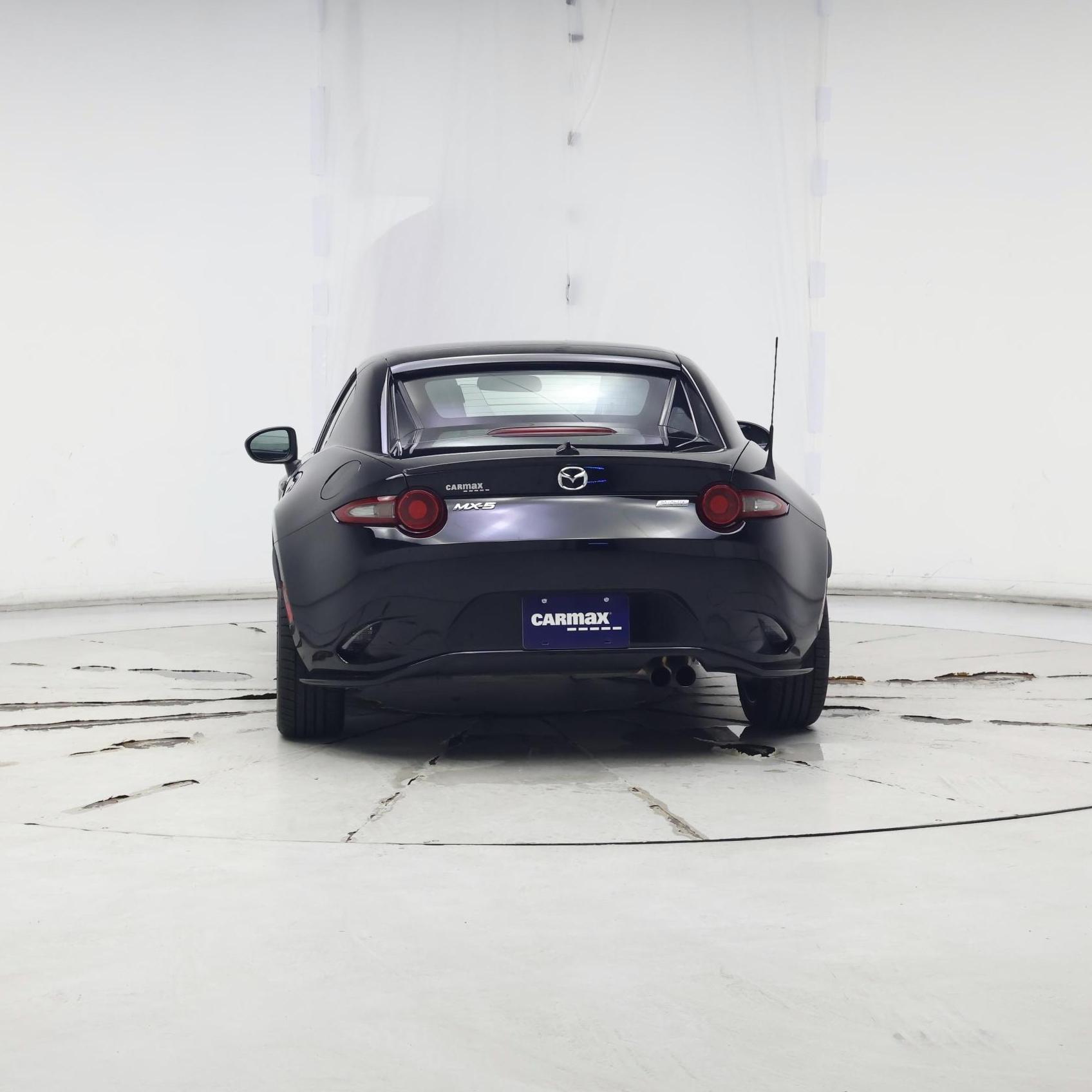 Thumbnail: 2017 Mazda MX-5 Miata - 6