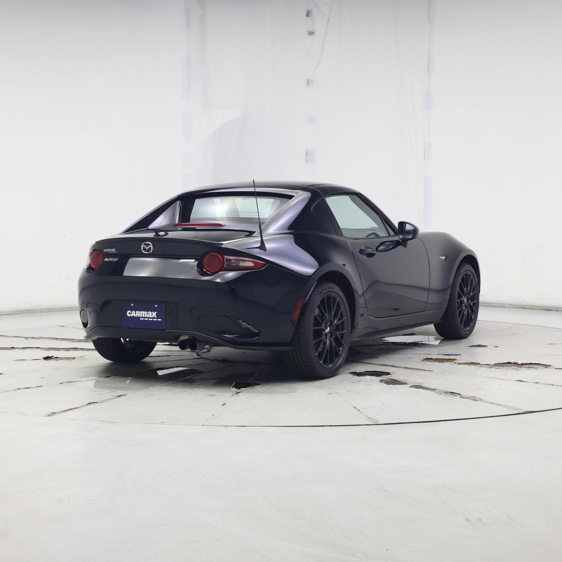 Thumbnail: 2017 Mazda MX-5 Miata - 8