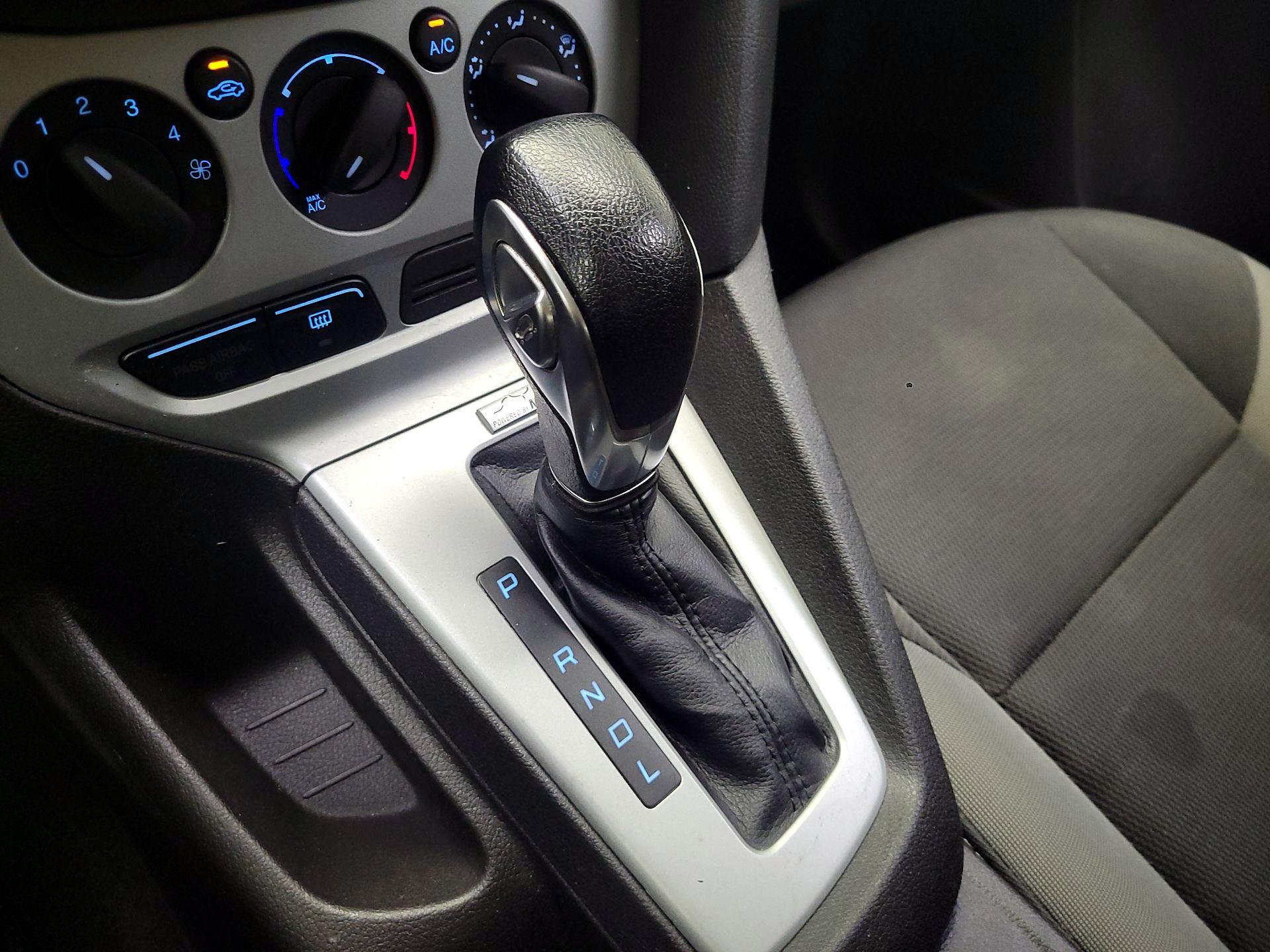 Thumbnail: 2014 Ford Focus - 16