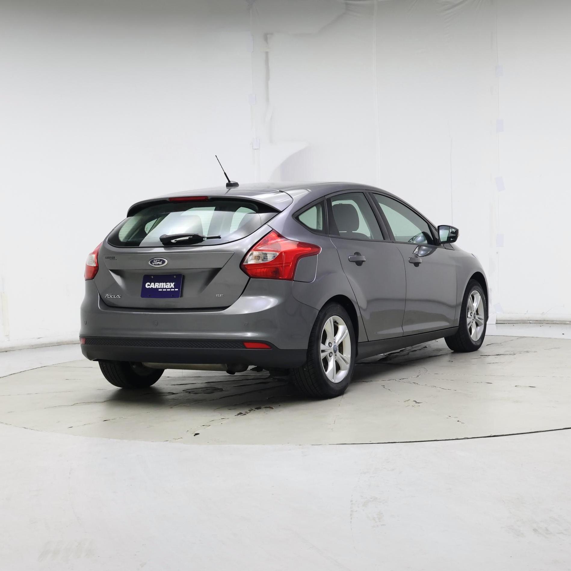 Thumbnail: 2014 Ford Focus - 8