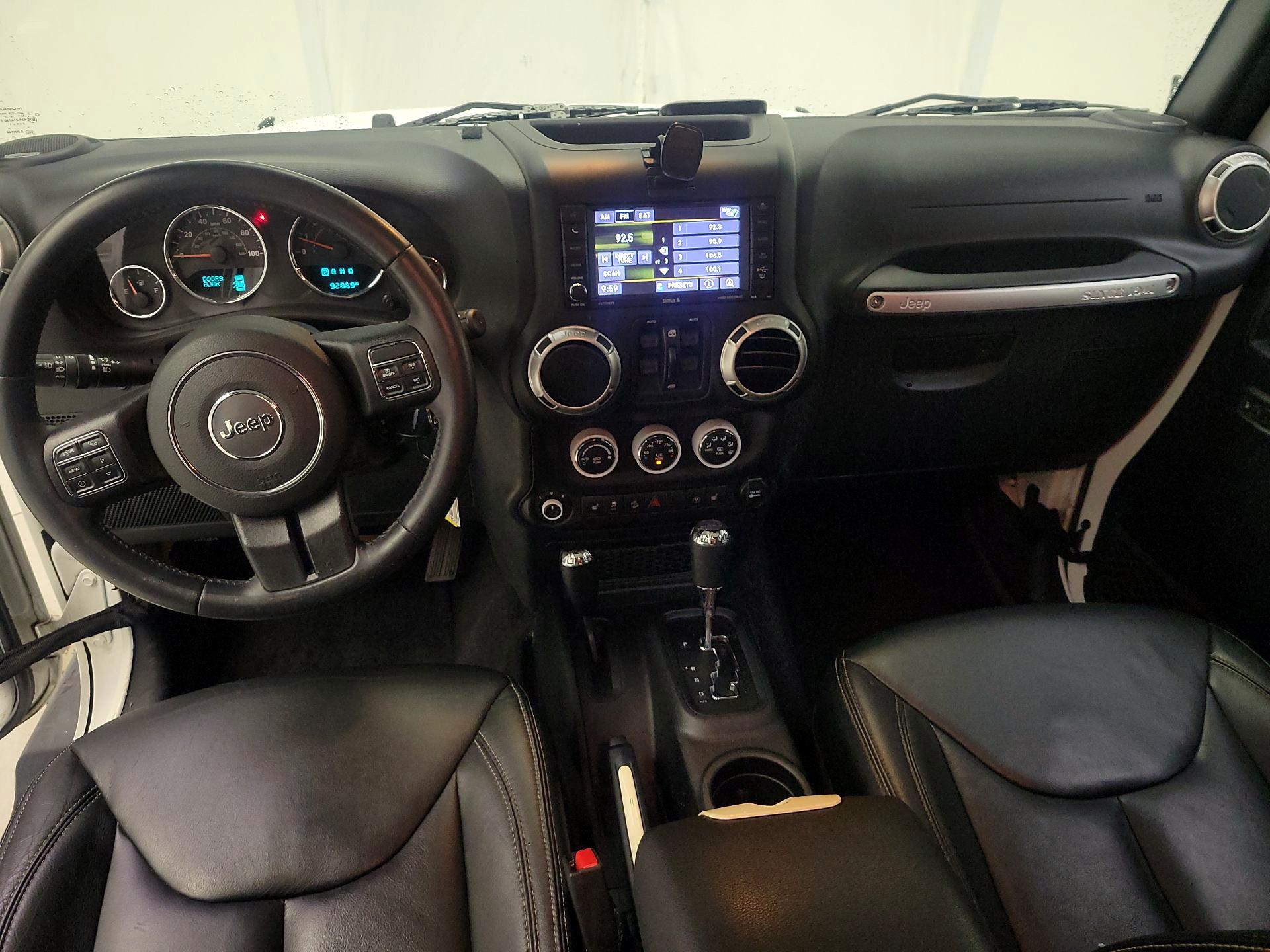 Thumbnail: 2016 Jeep Wrangler - 9