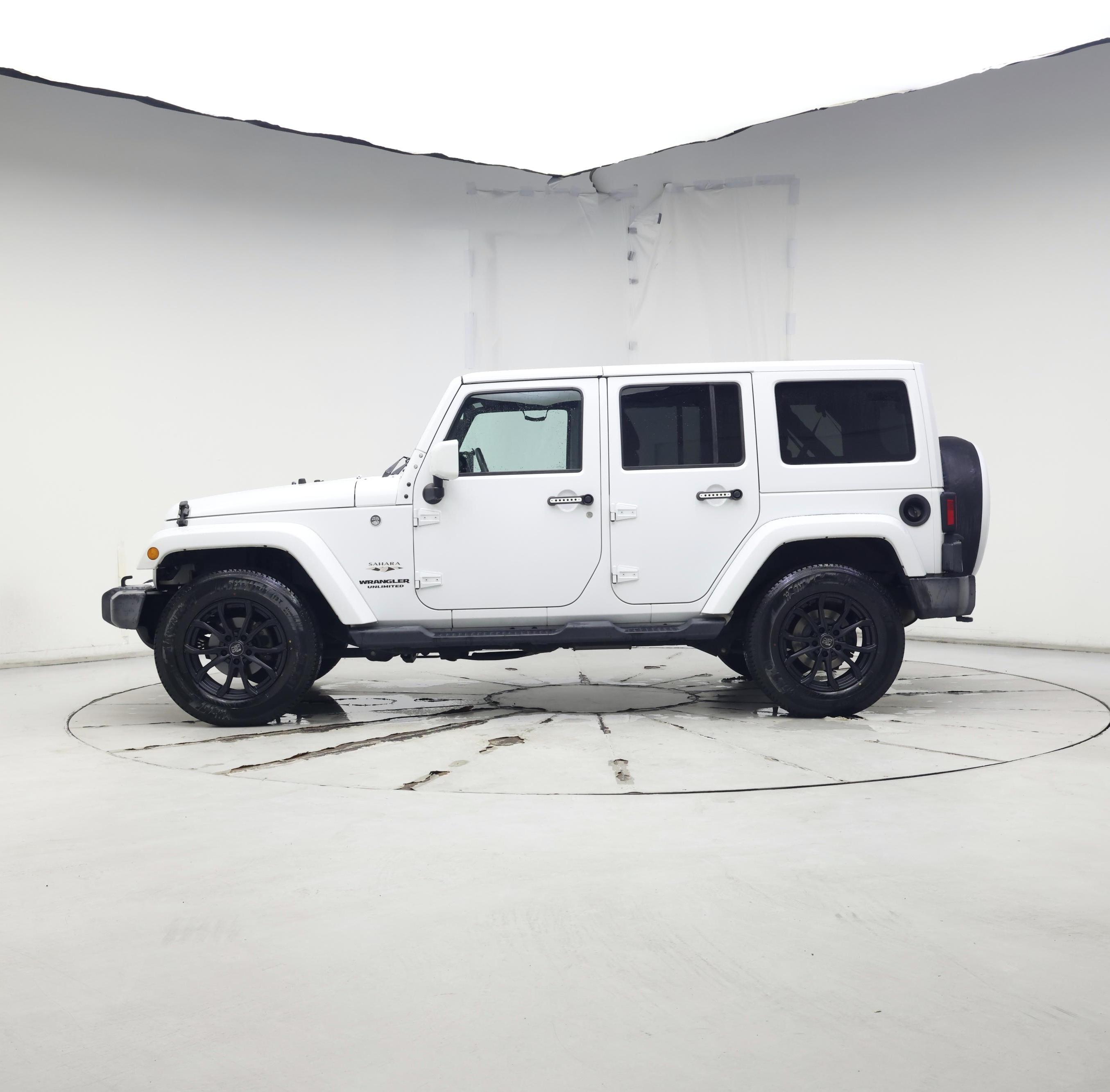 Thumbnail: 2016 Jeep Wrangler - 3