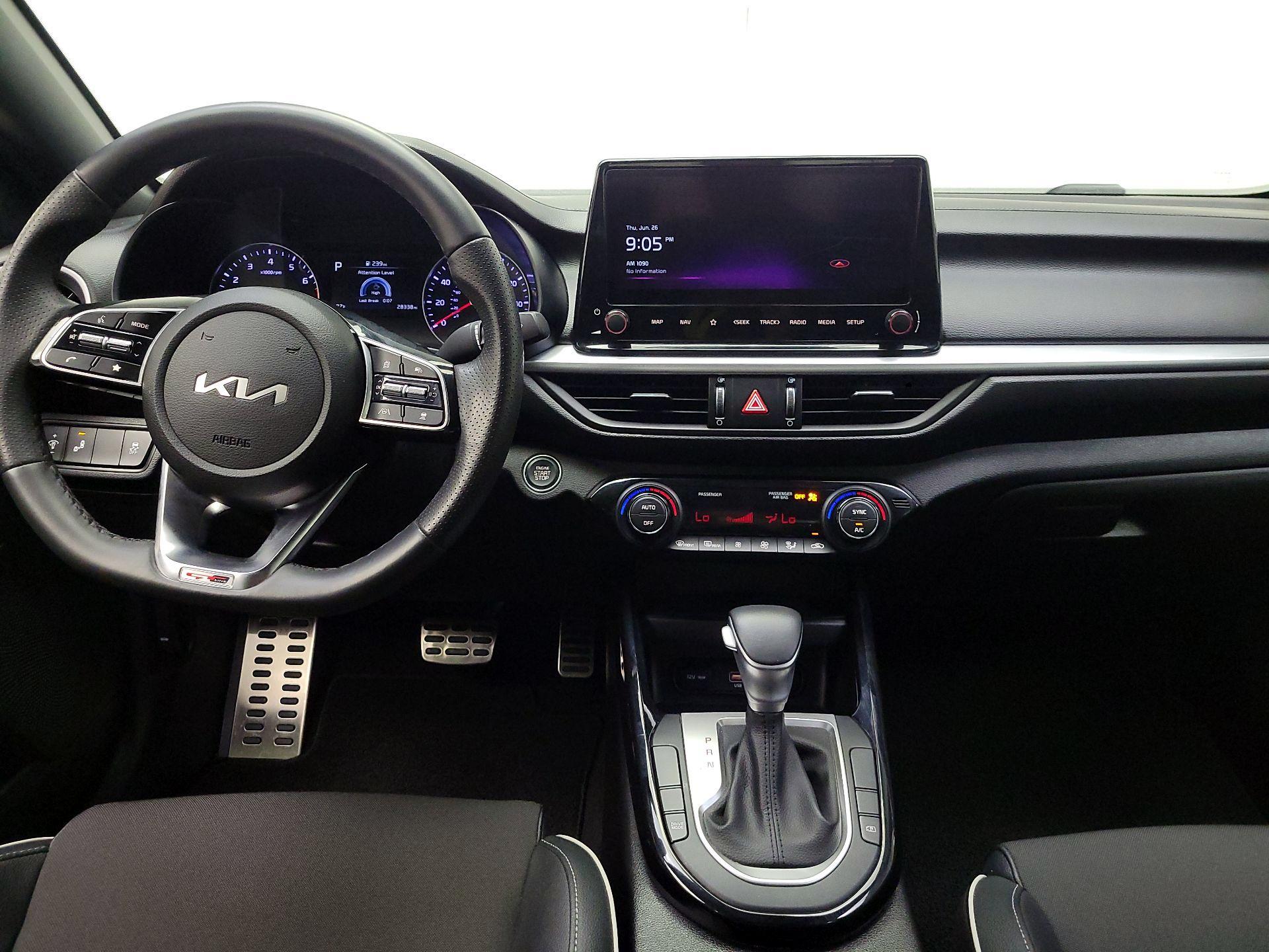 Thumbnail: 2023 Kia Forte - 9