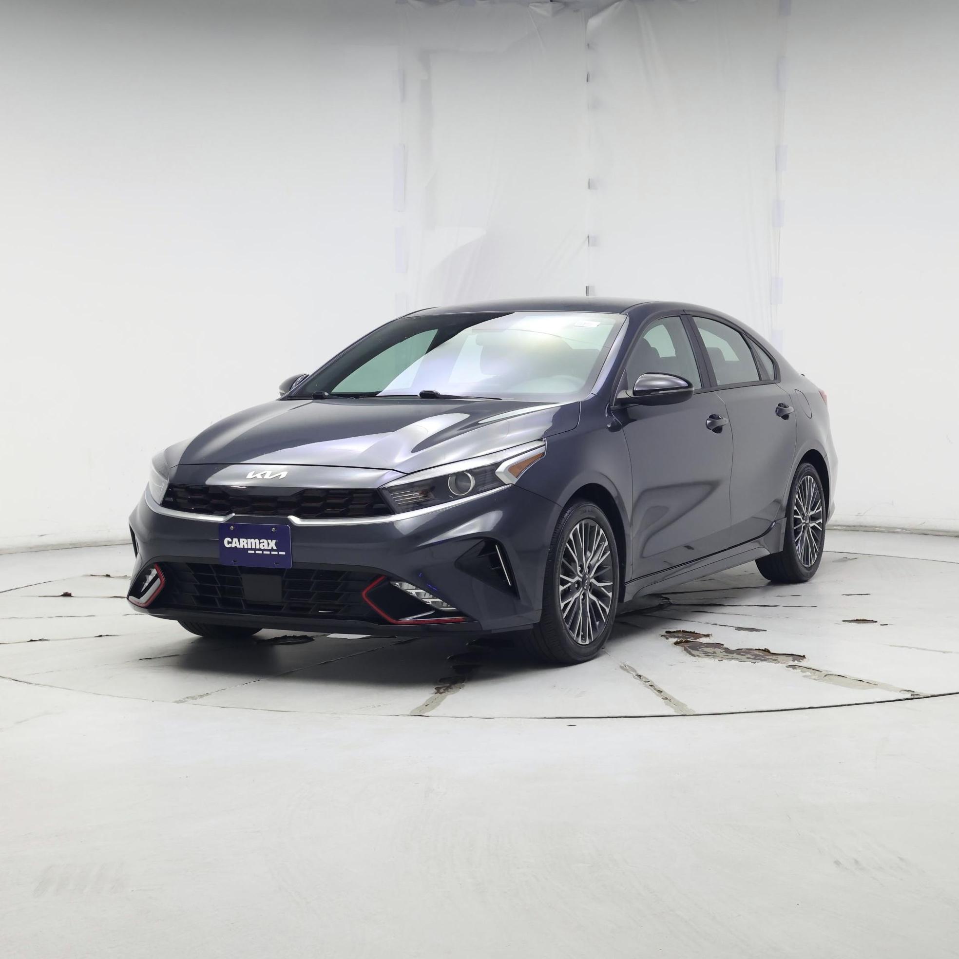 Thumbnail: 2023 Kia Forte - 4