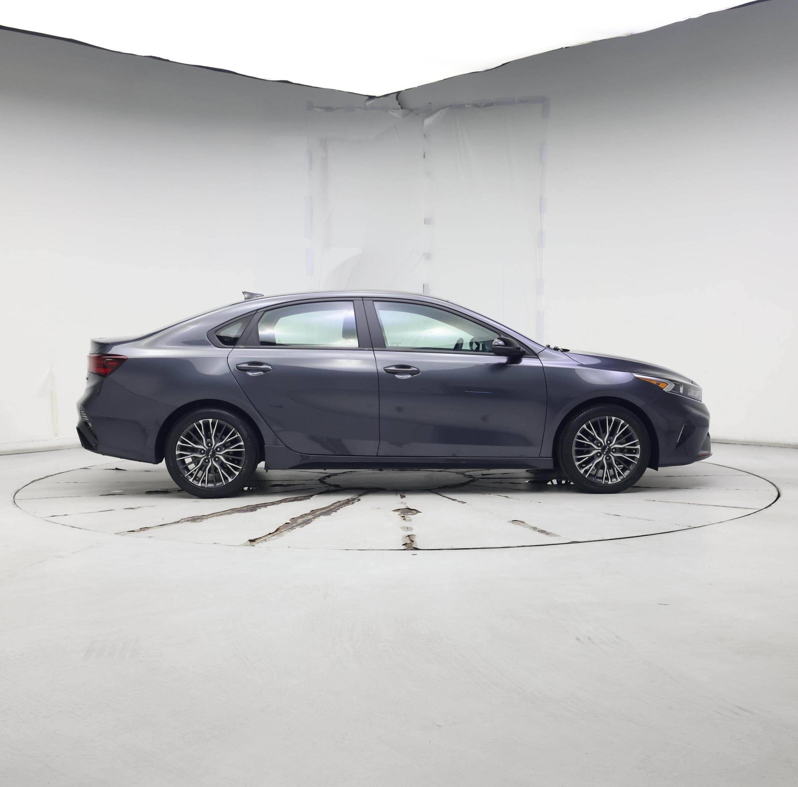 Thumbnail: 2023 Kia Forte - 7