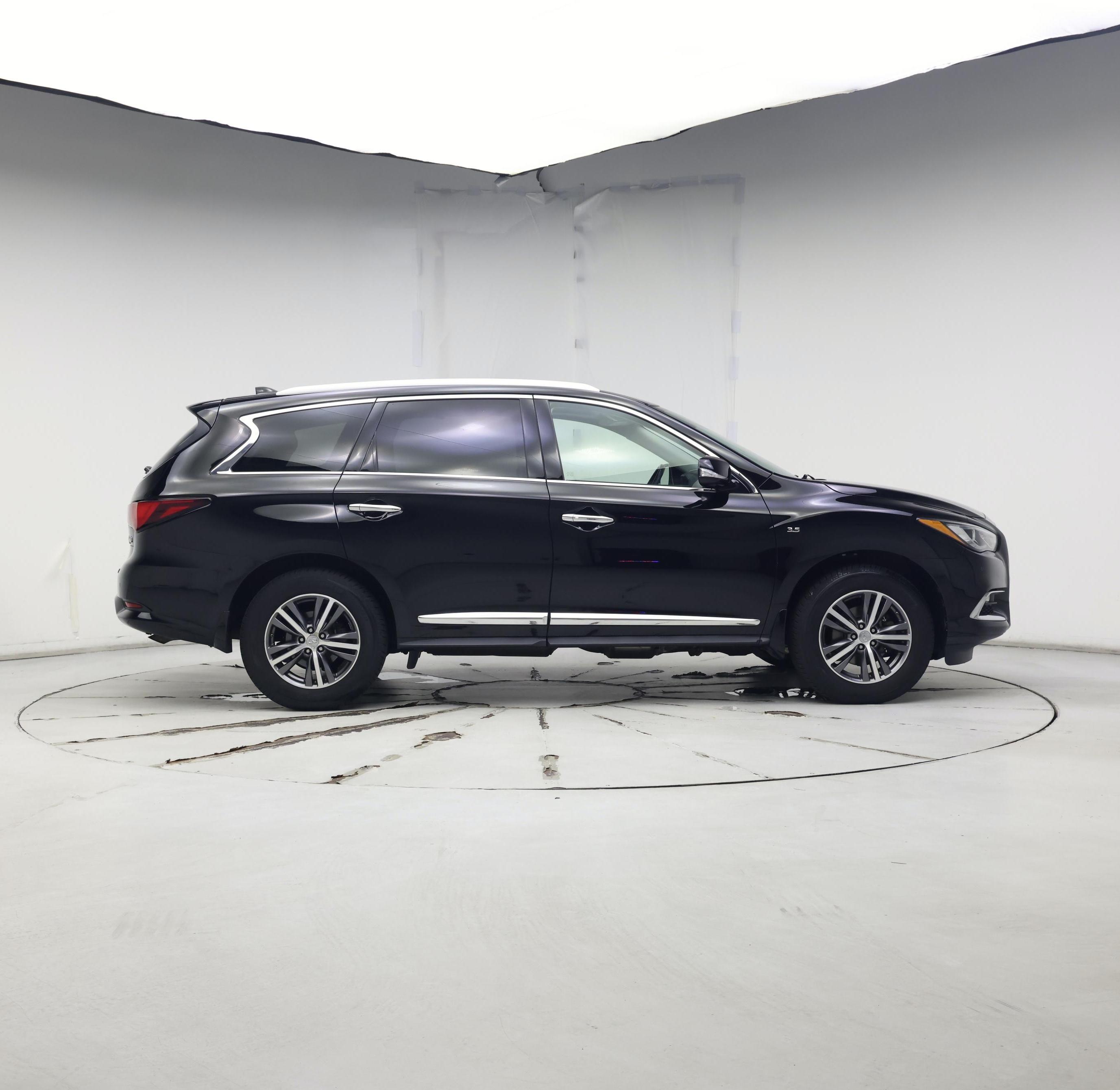 Thumbnail: 2017 INFINITI QX60 - 7