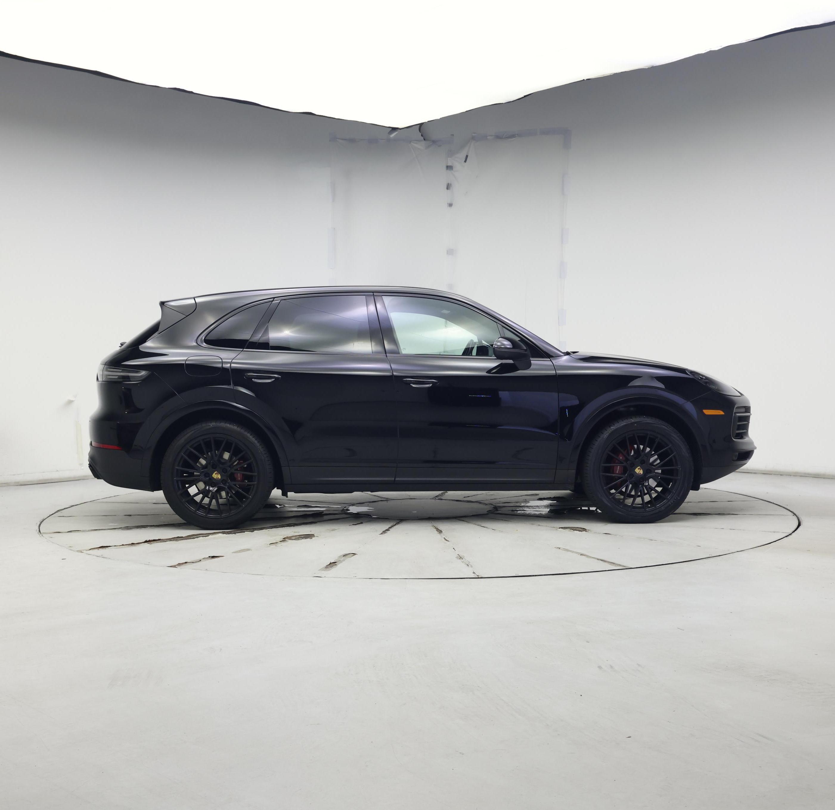 Thumbnail: 2020 Porsche Cayenne - 7