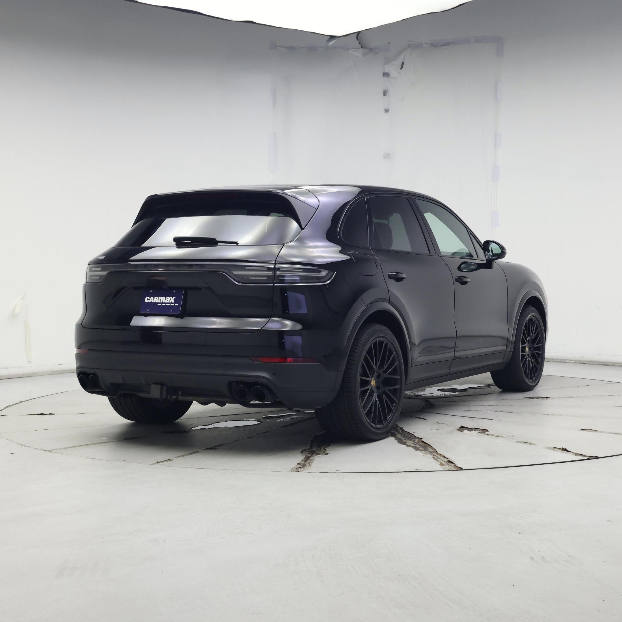 Thumbnail: 2020 Porsche Cayenne - 8