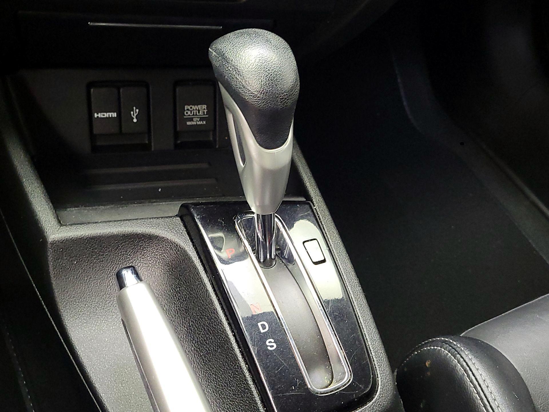 Thumbnail: 2014 Honda Civic - 17