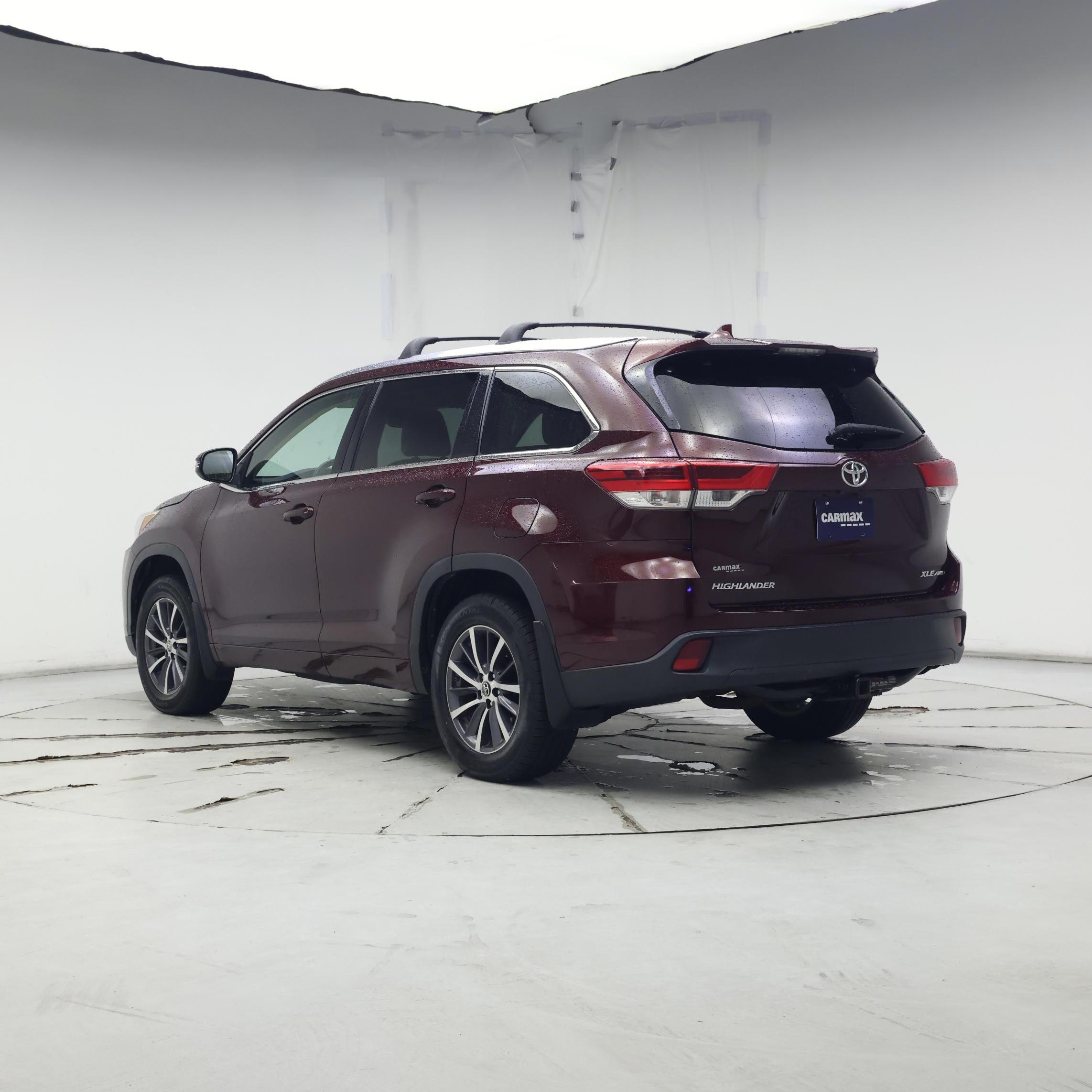 Thumbnail: 2017 Toyota Highlander - 2