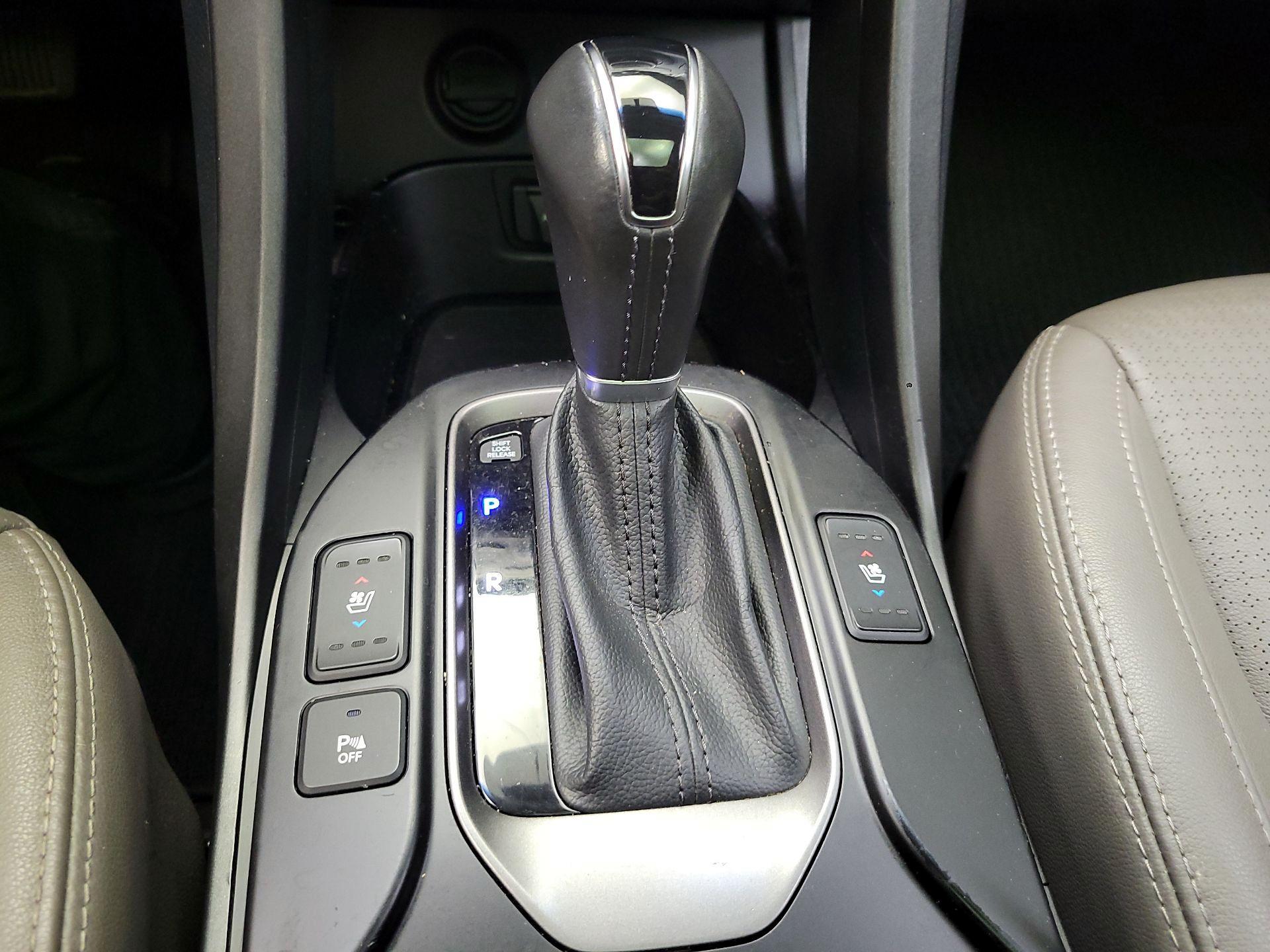 Thumbnail: 2014 Hyundai Santa Fe - 18