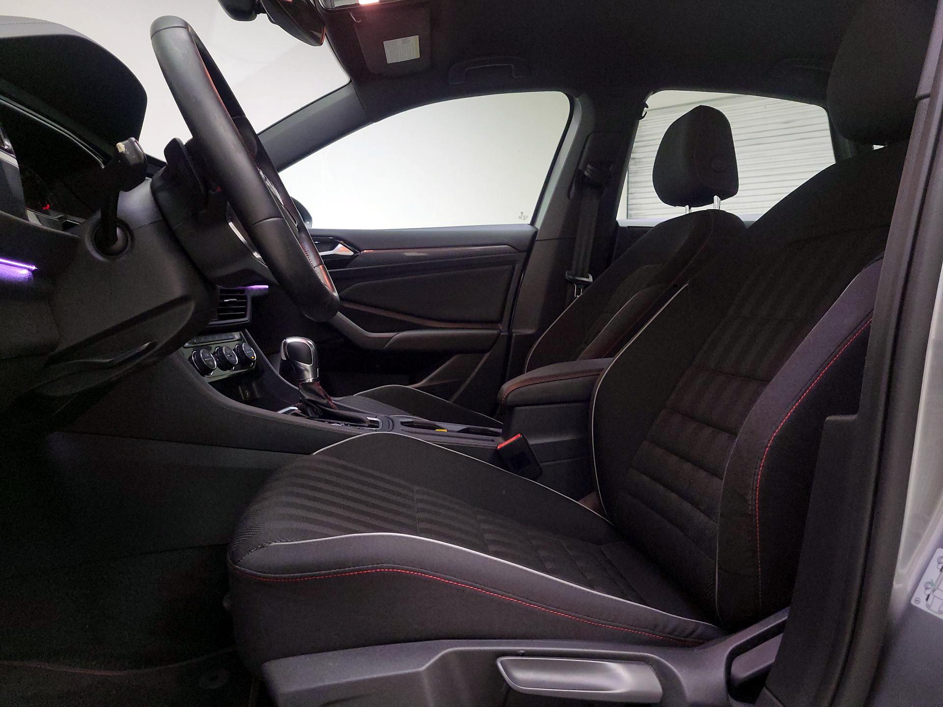 Thumbnail: 2019 Volkswagen Jetta - 11