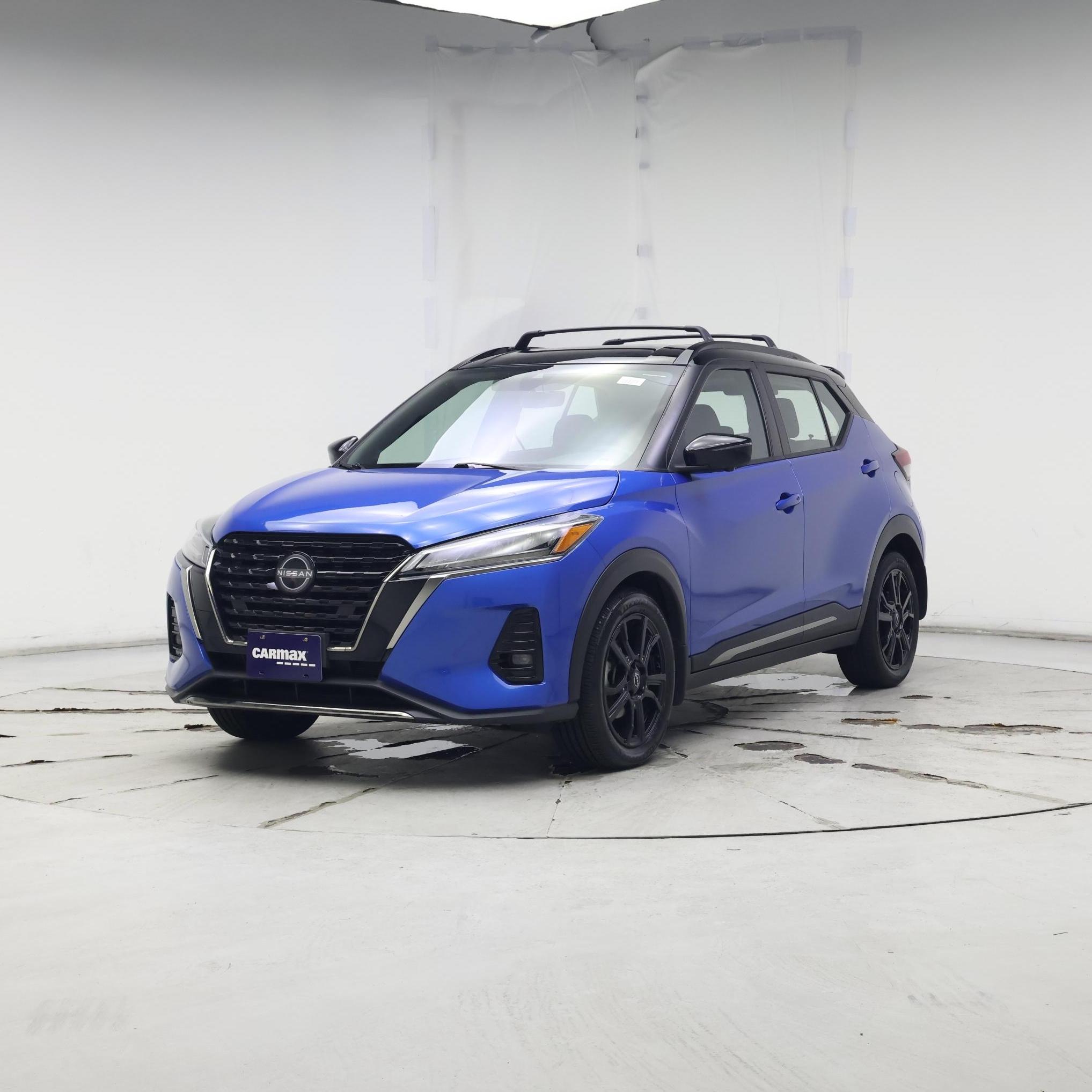 Thumbnail: 2023 Nissan Kicks - 4