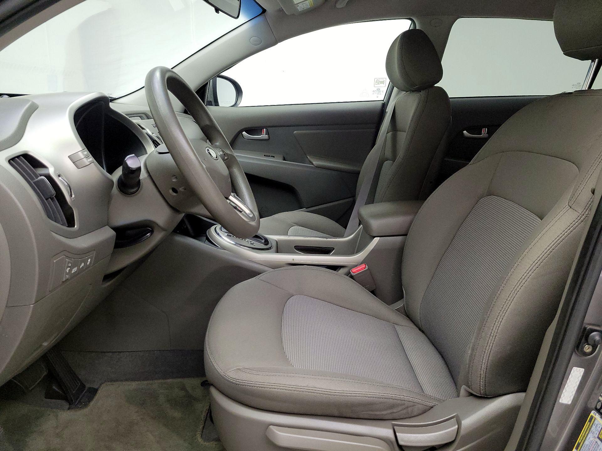 Thumbnail: 2016 Kia Sportage - 11