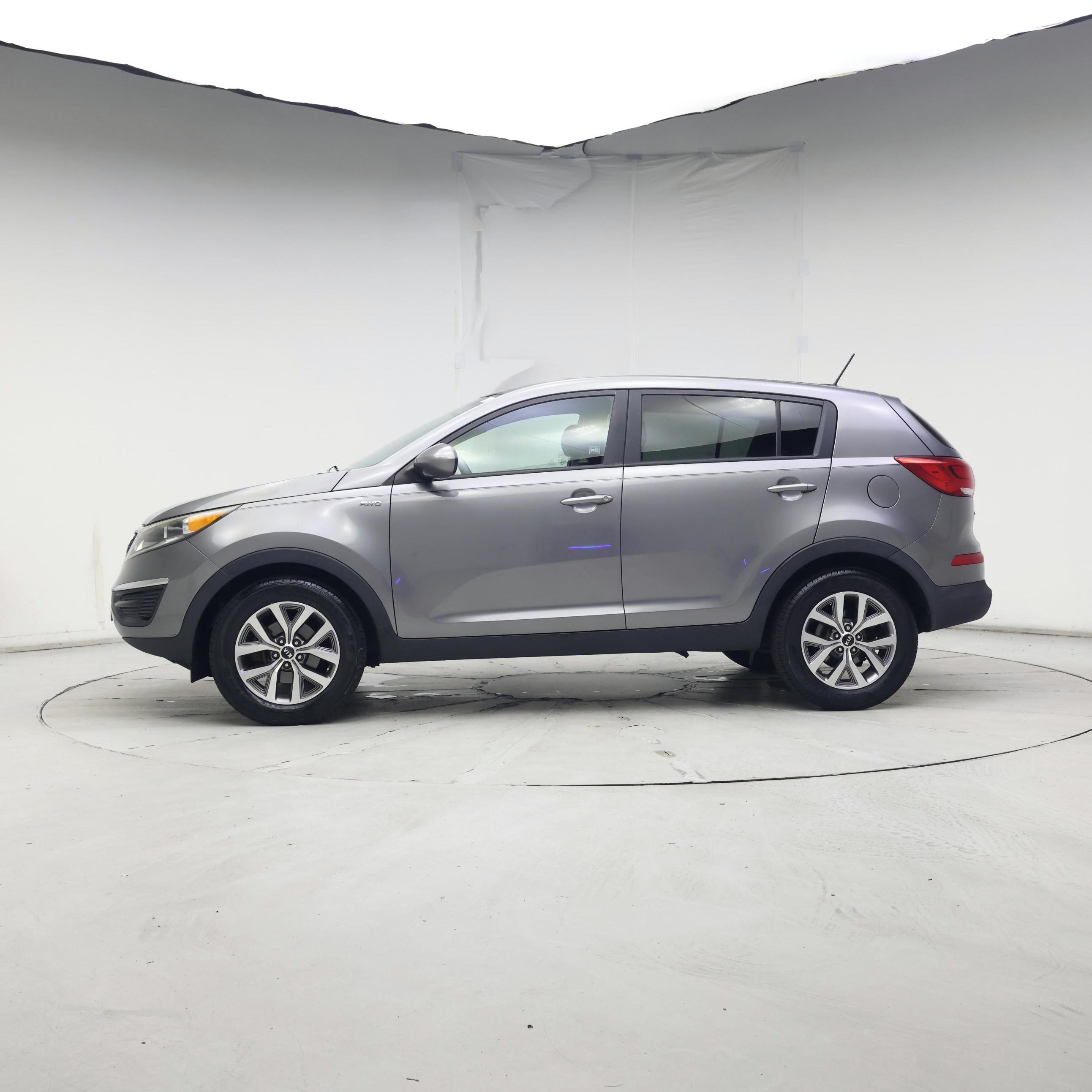 Thumbnail: 2016 Kia Sportage - 3