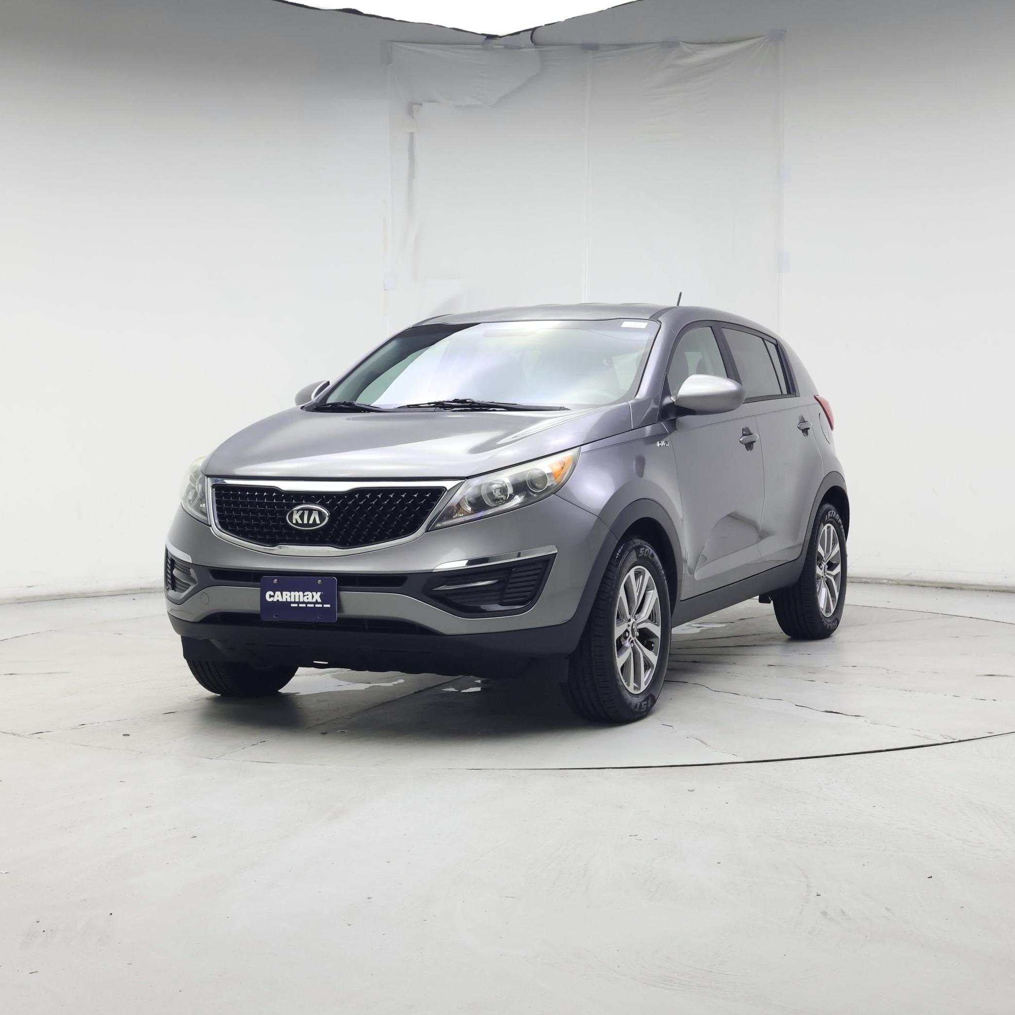Thumbnail: 2016 Kia Sportage - 4