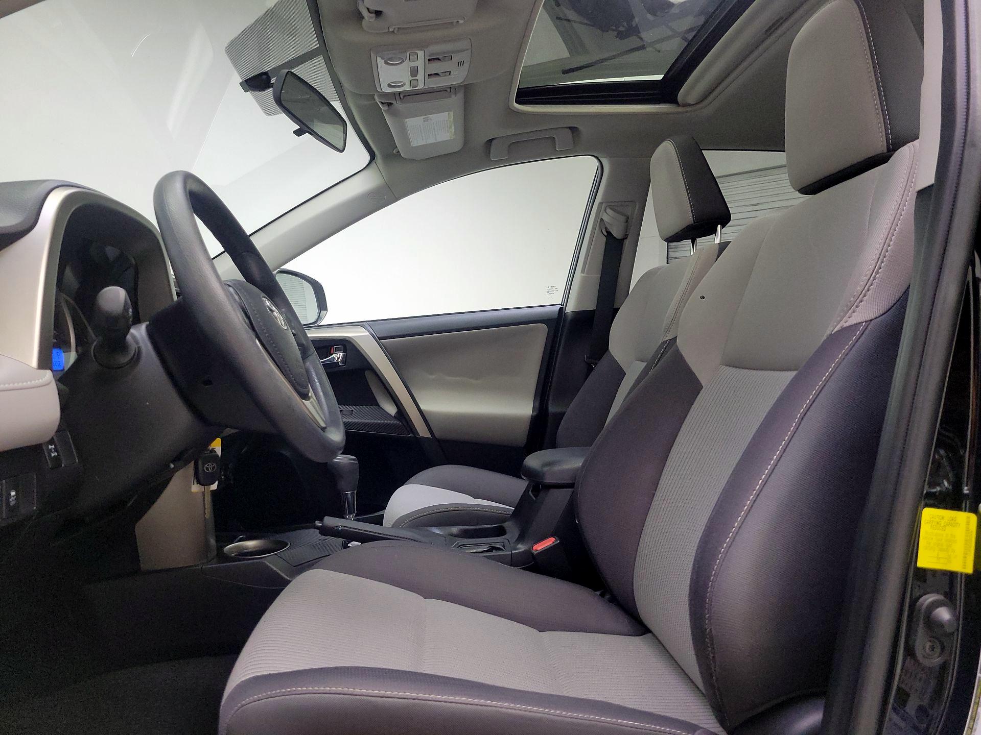 Thumbnail: 2014 Toyota RAV4 - 11