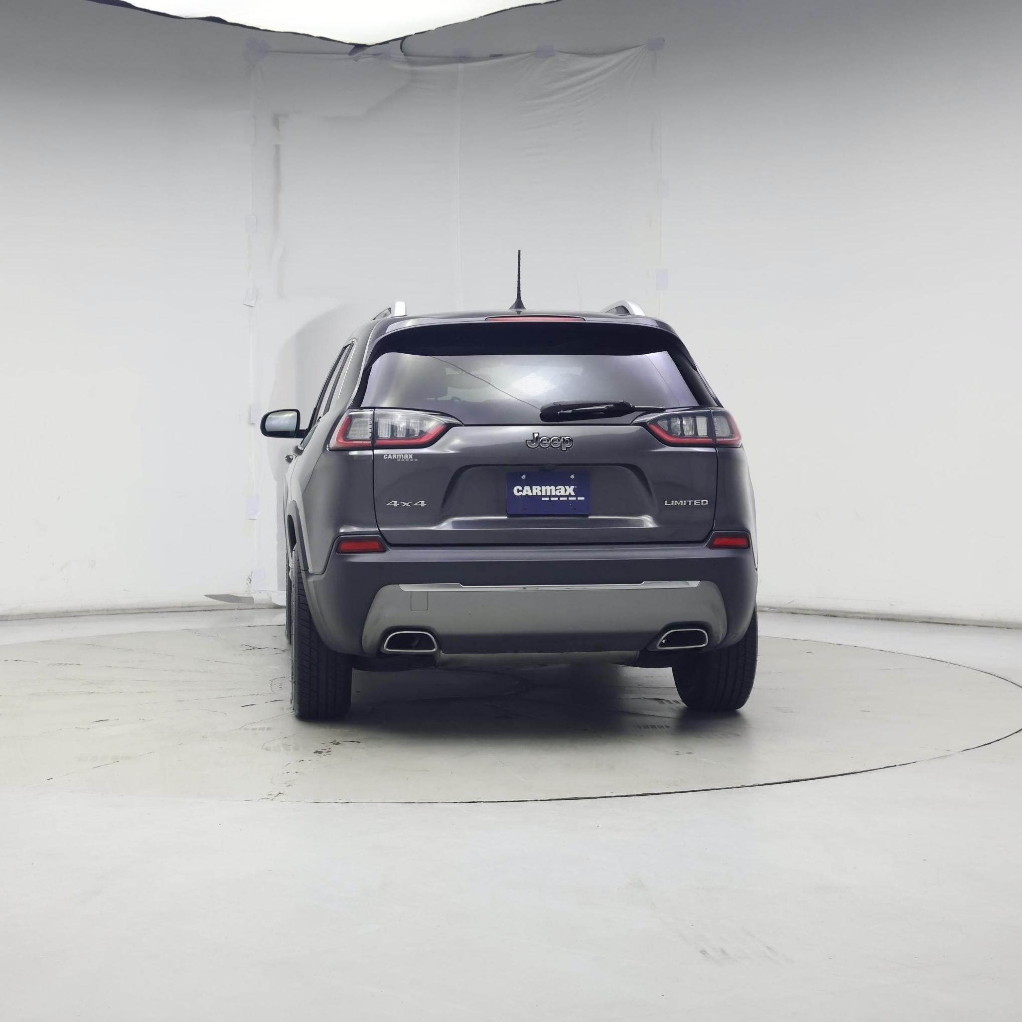 Thumbnail: 2019 Jeep Cherokee - 6
