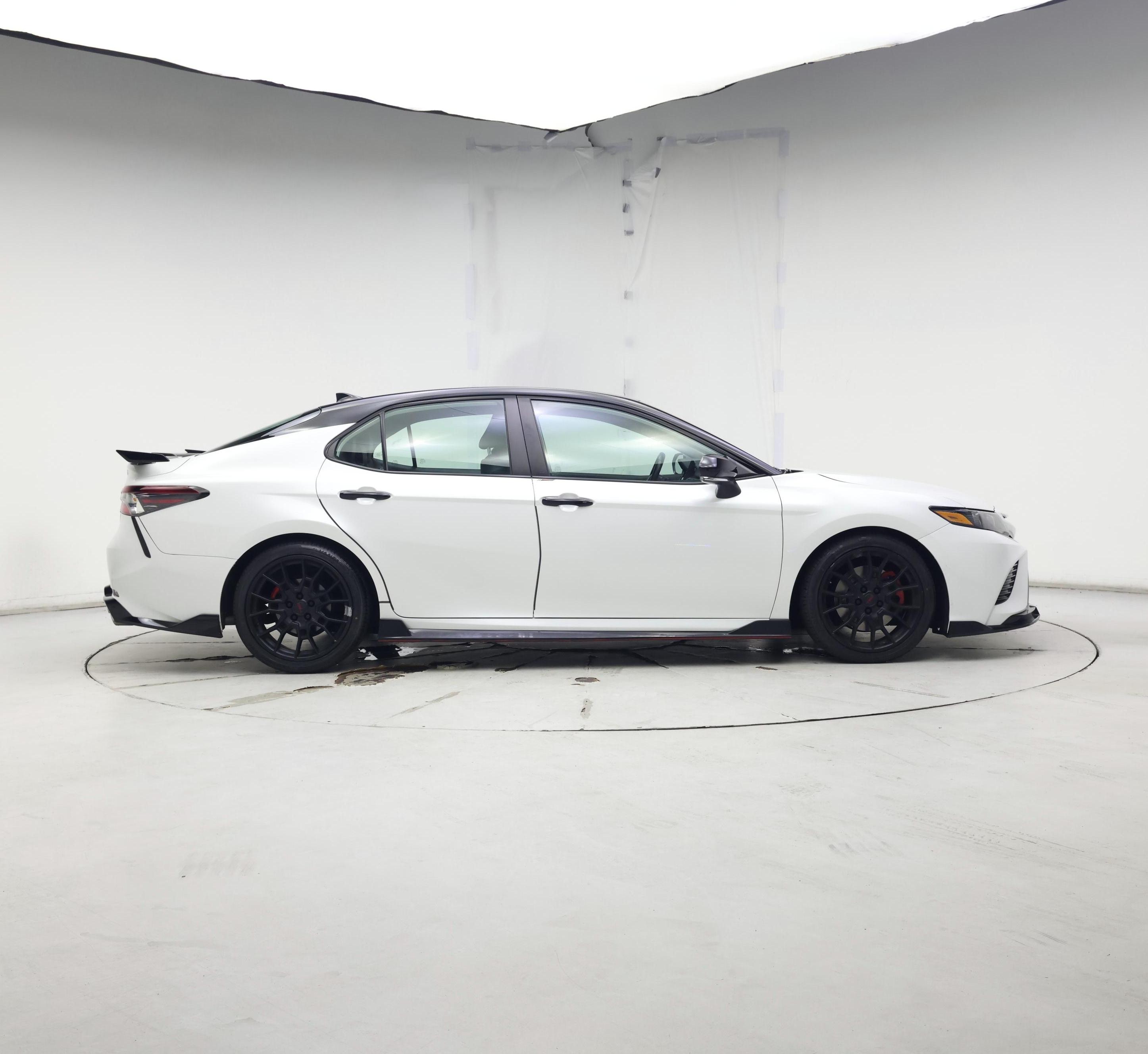 Thumbnail: 2021 Toyota Camry - 7