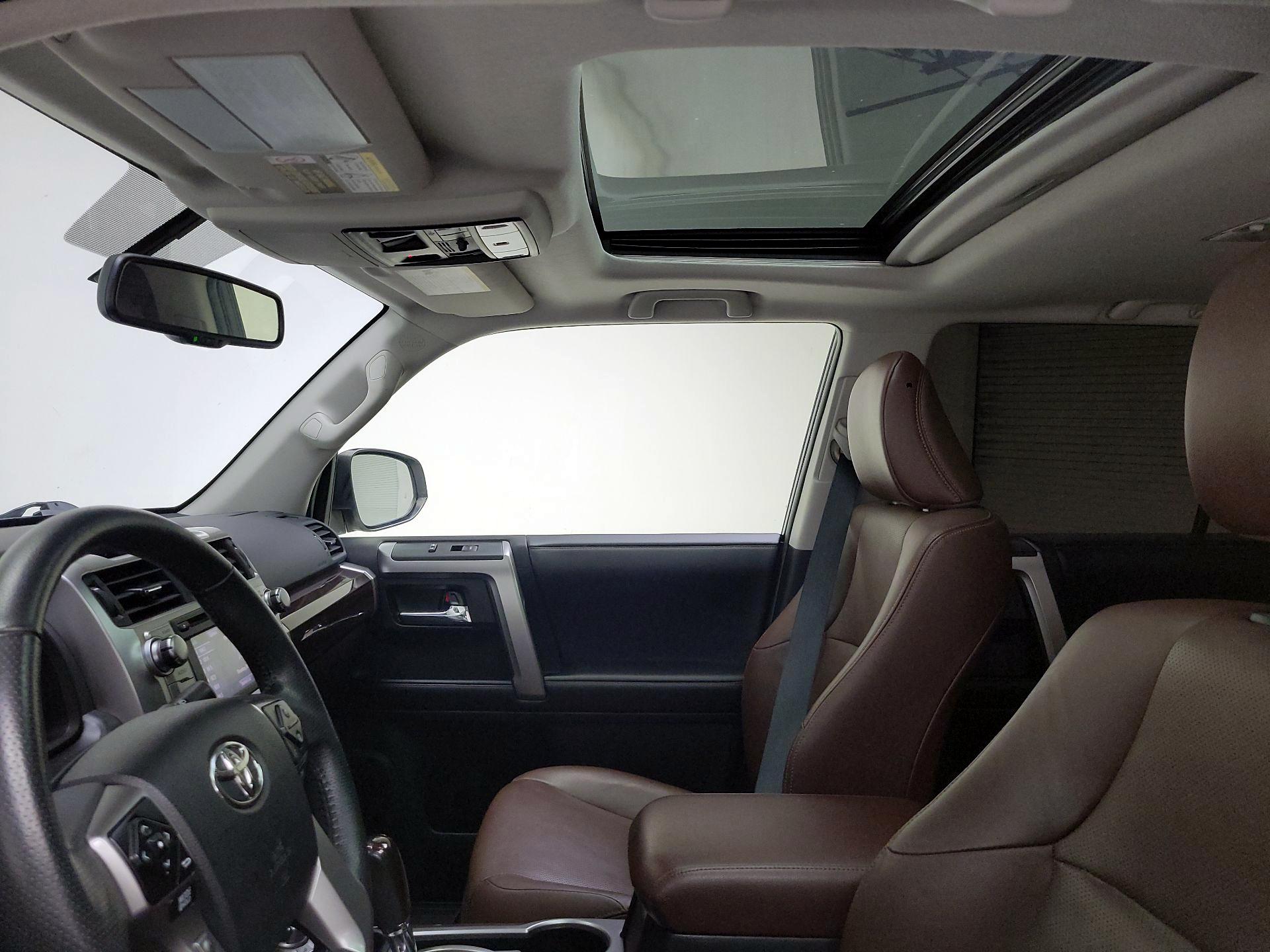 Thumbnail: 2017 Toyota 4Runner - 20