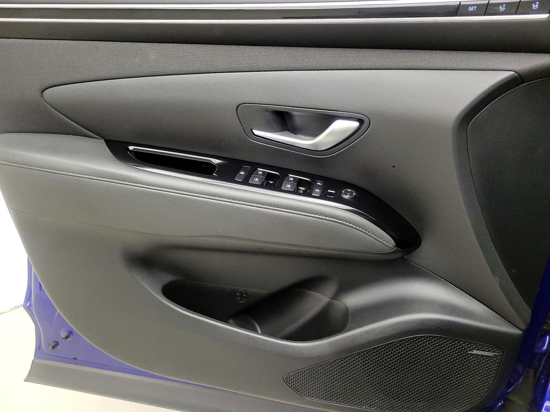 Thumbnail: 2022 Hyundai Tucson - 12