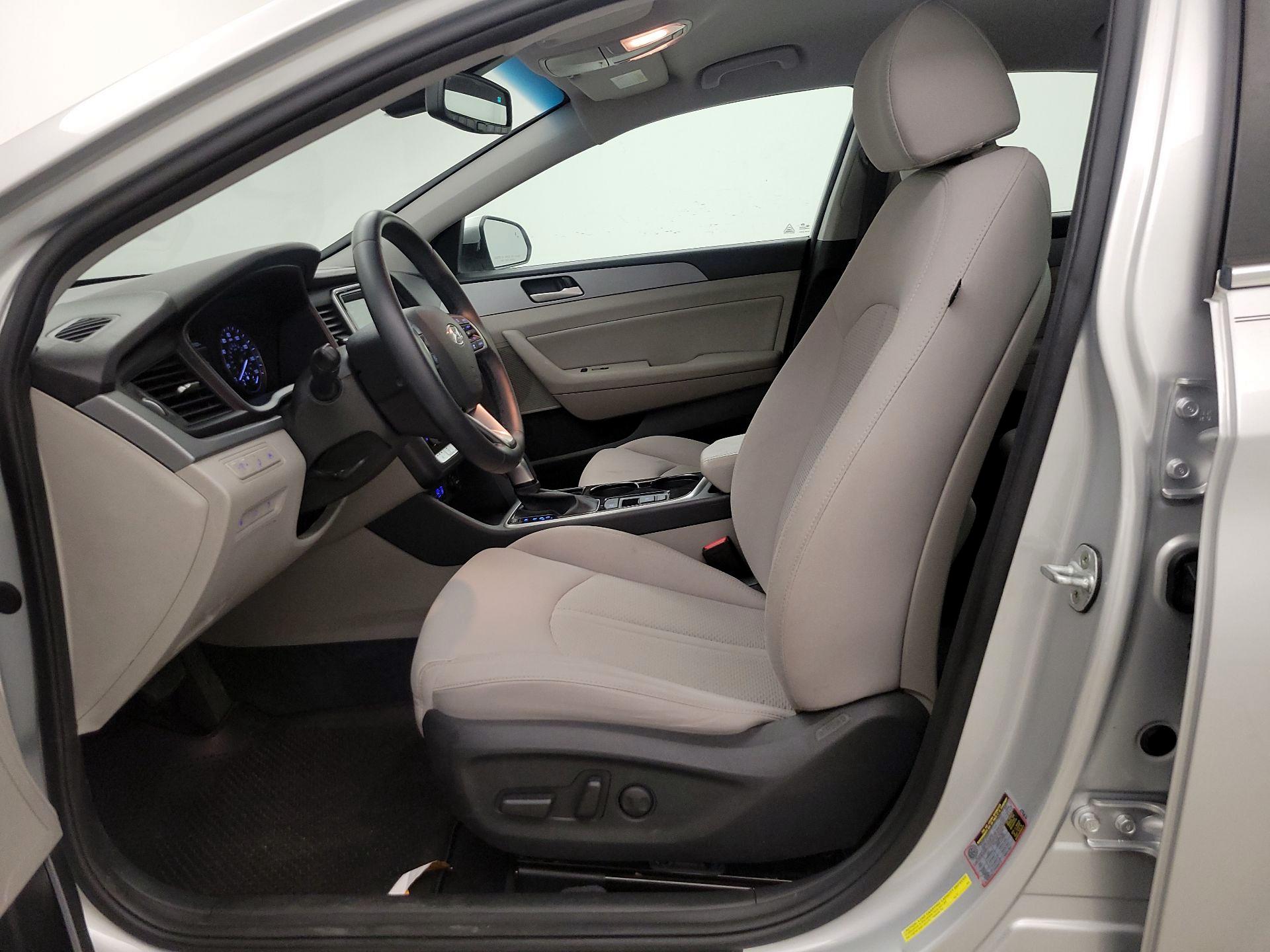 Thumbnail: 2018 Hyundai Sonata - 19