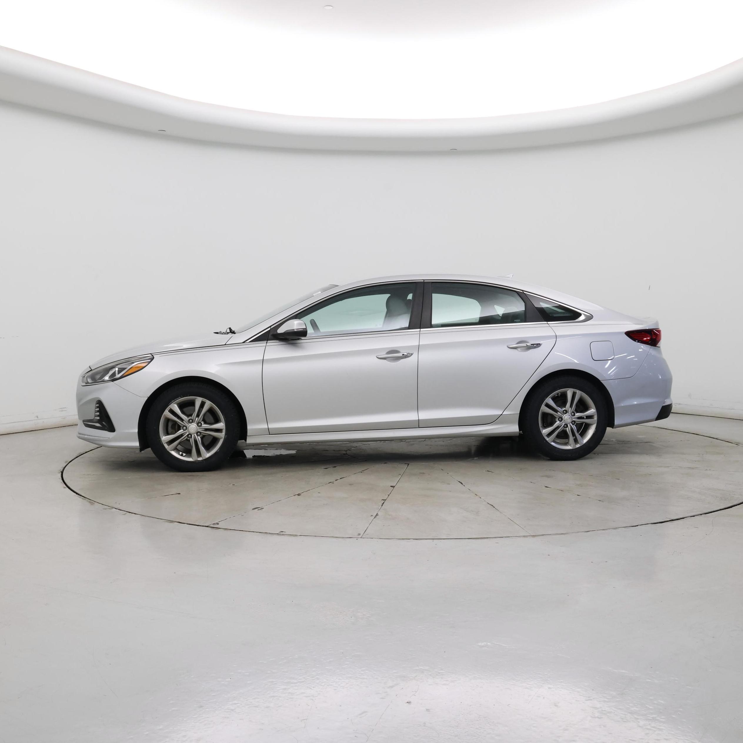 Thumbnail: 2018 Hyundai Sonata - 3