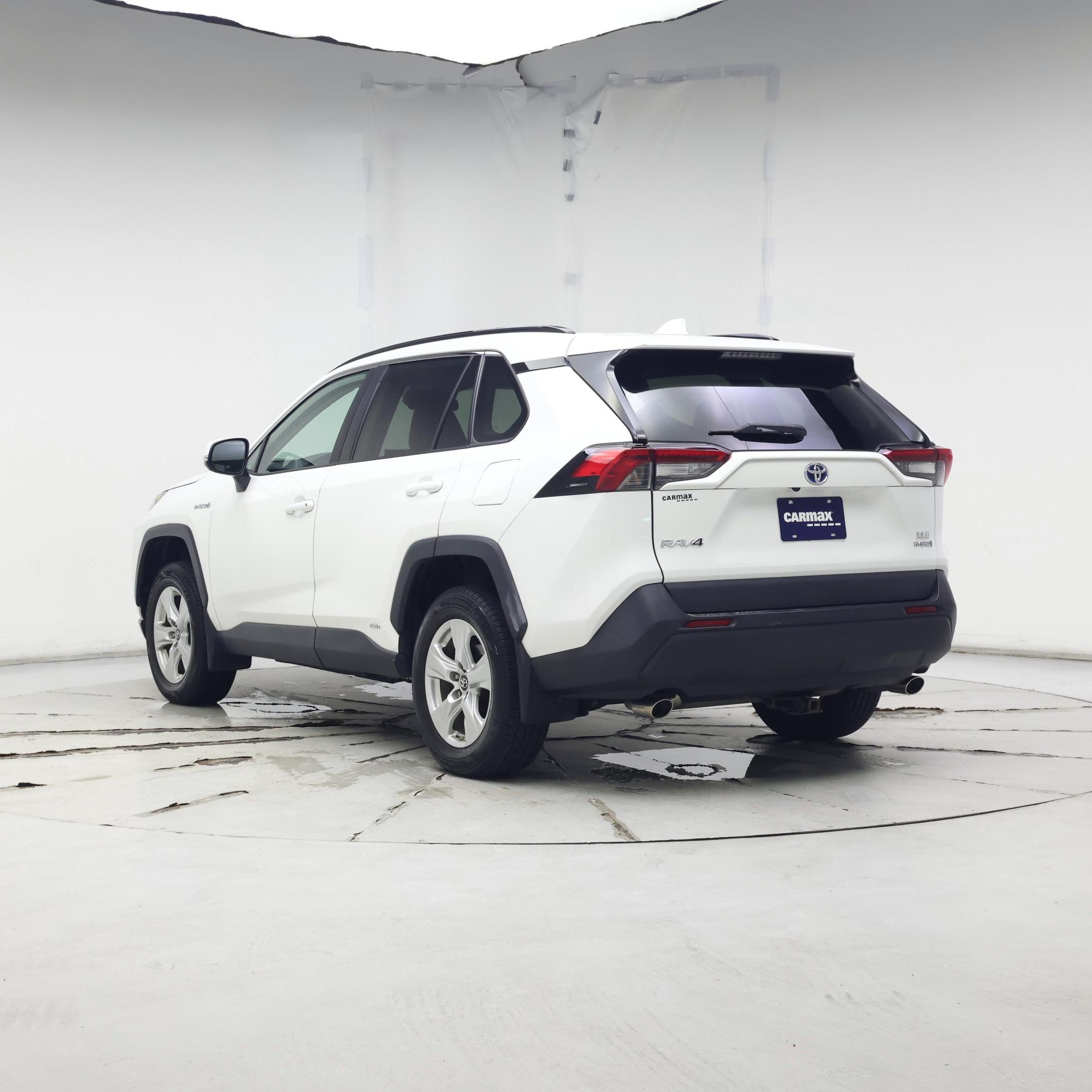 Thumbnail: 2019 Toyota RAV4 - 2