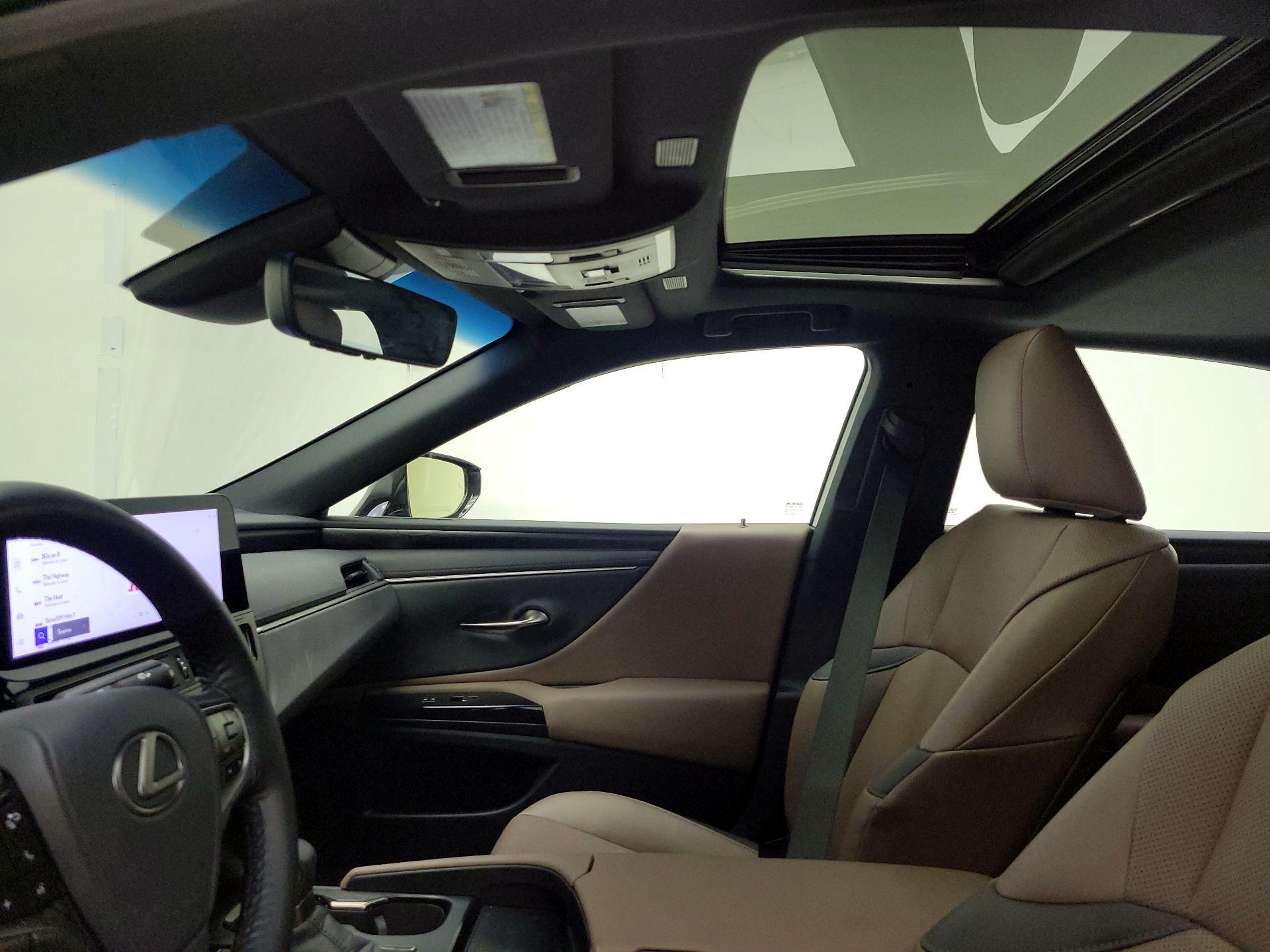 Thumbnail: 2024 Lexus ES - 19