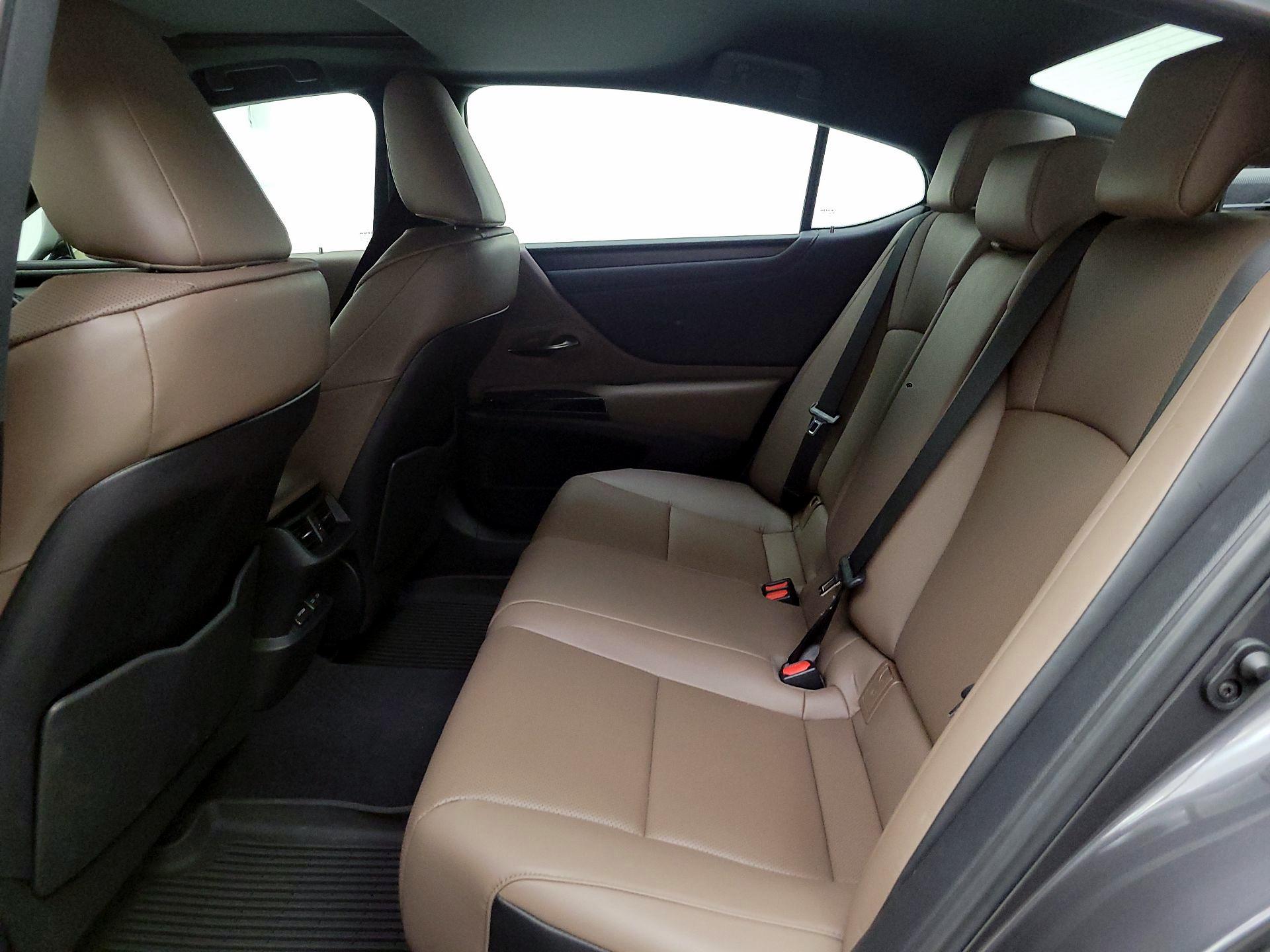 Thumbnail: 2024 Lexus ES - 20