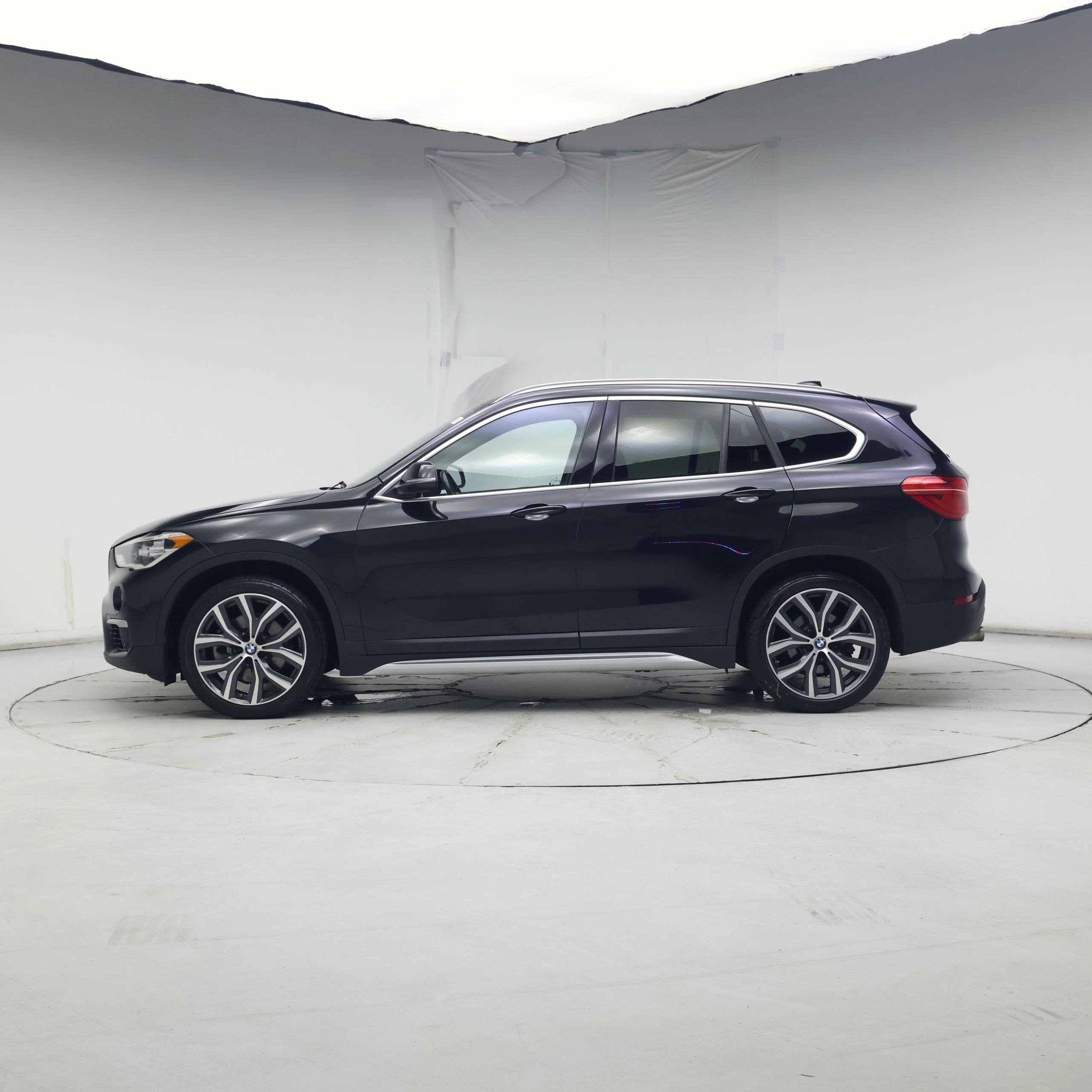 Thumbnail: 2019 BMW X1 - 3