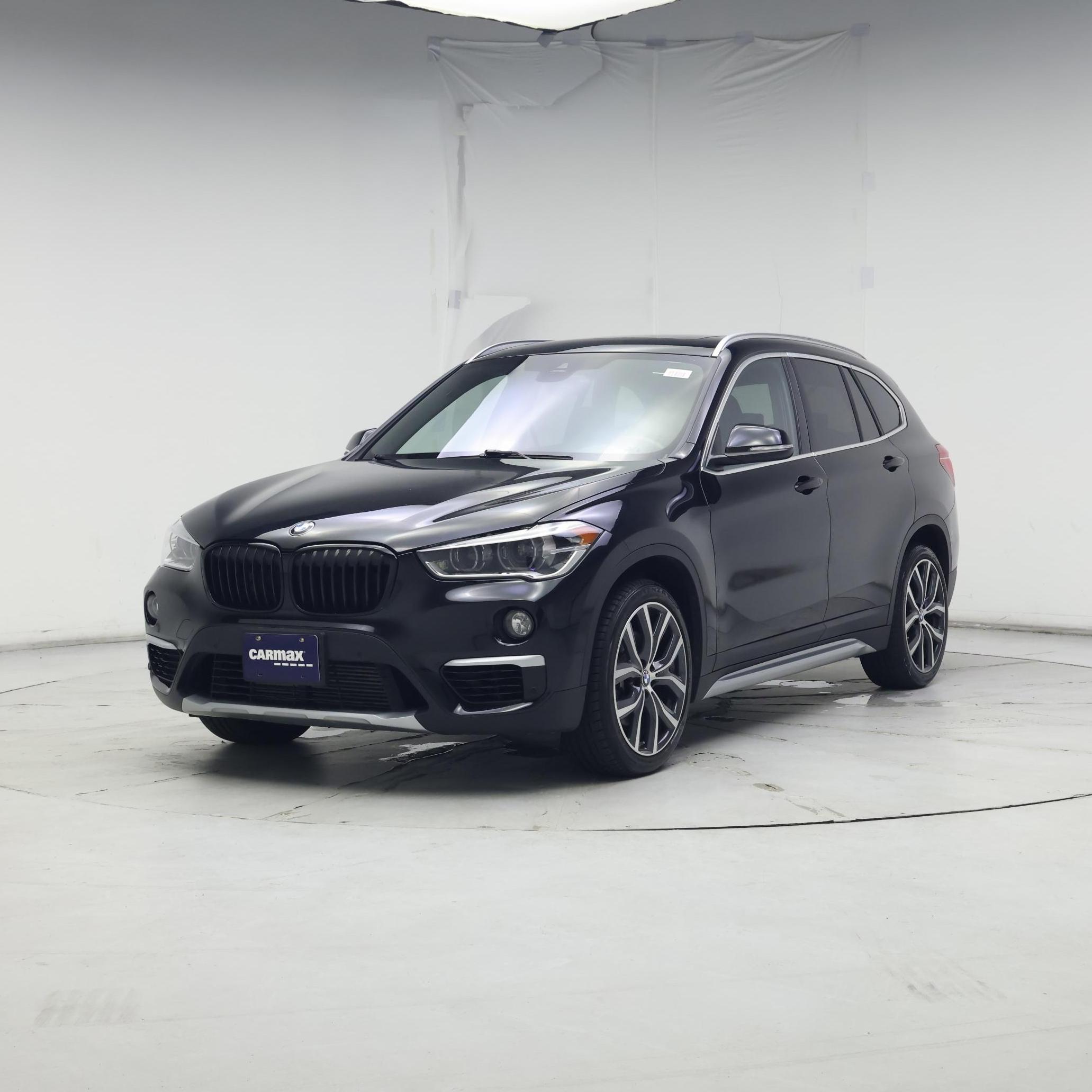 Thumbnail: 2019 BMW X1 - 4