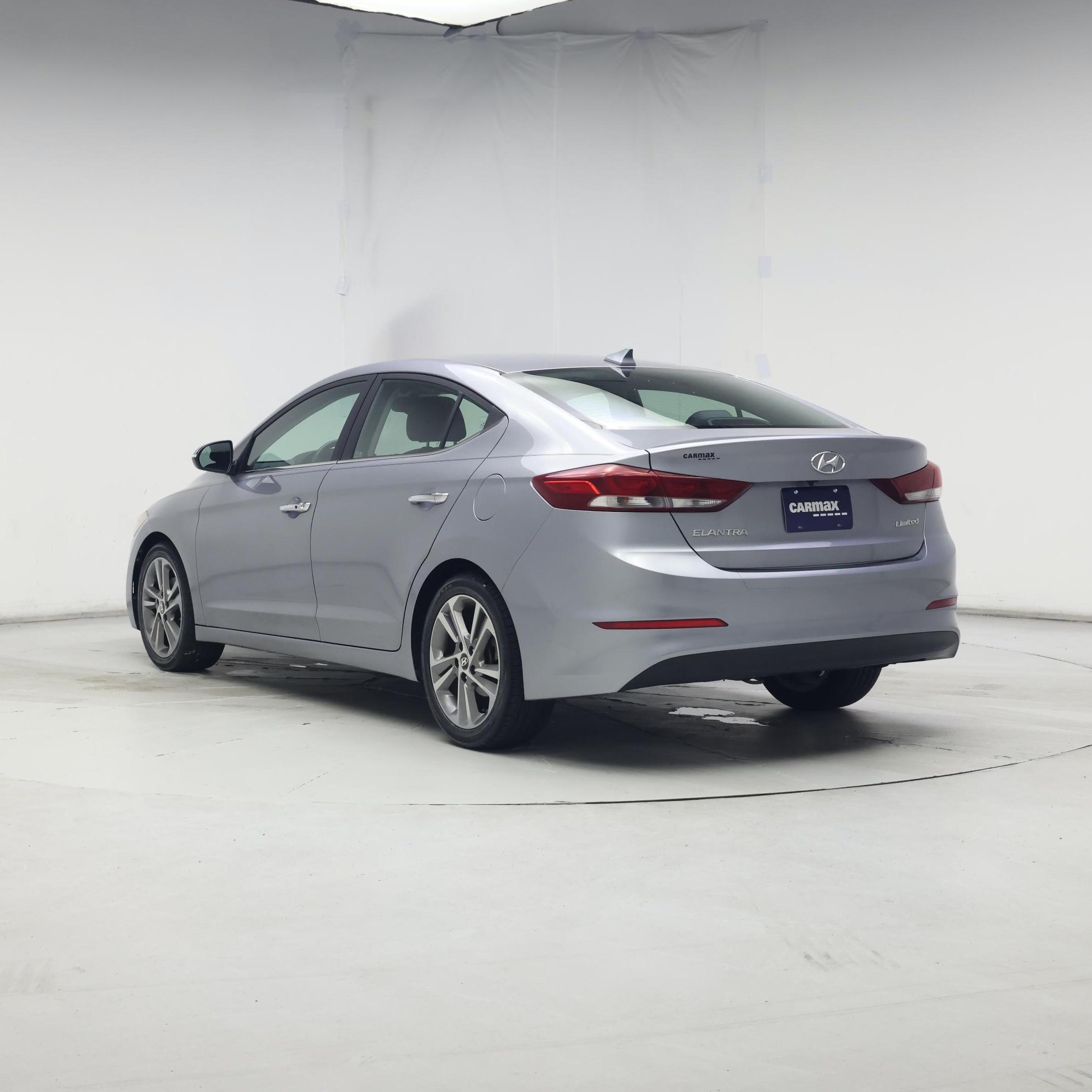 Thumbnail: 2017 Hyundai Elantra - 2