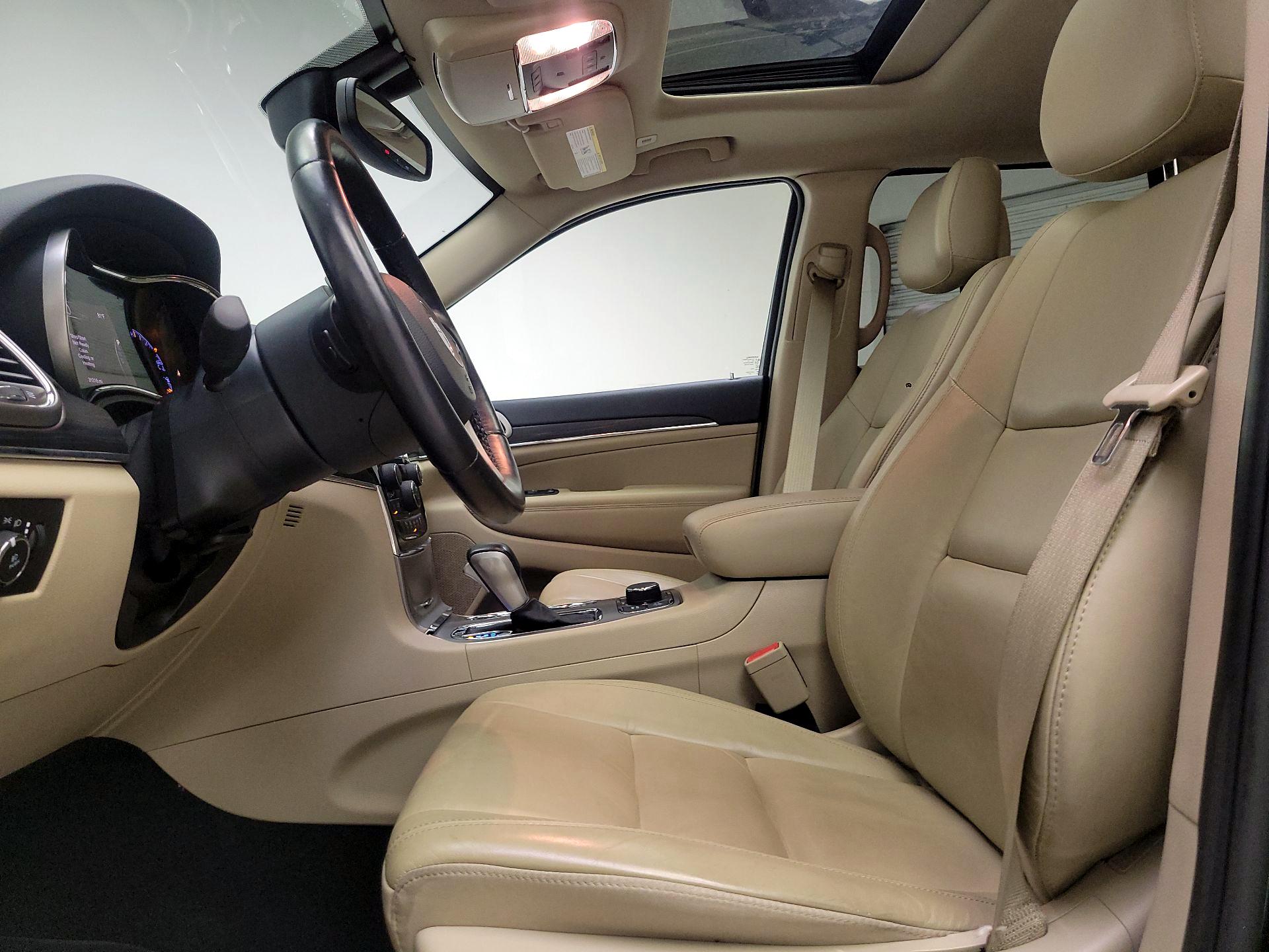 Thumbnail: 2021 Jeep Grand Cherokee - 11