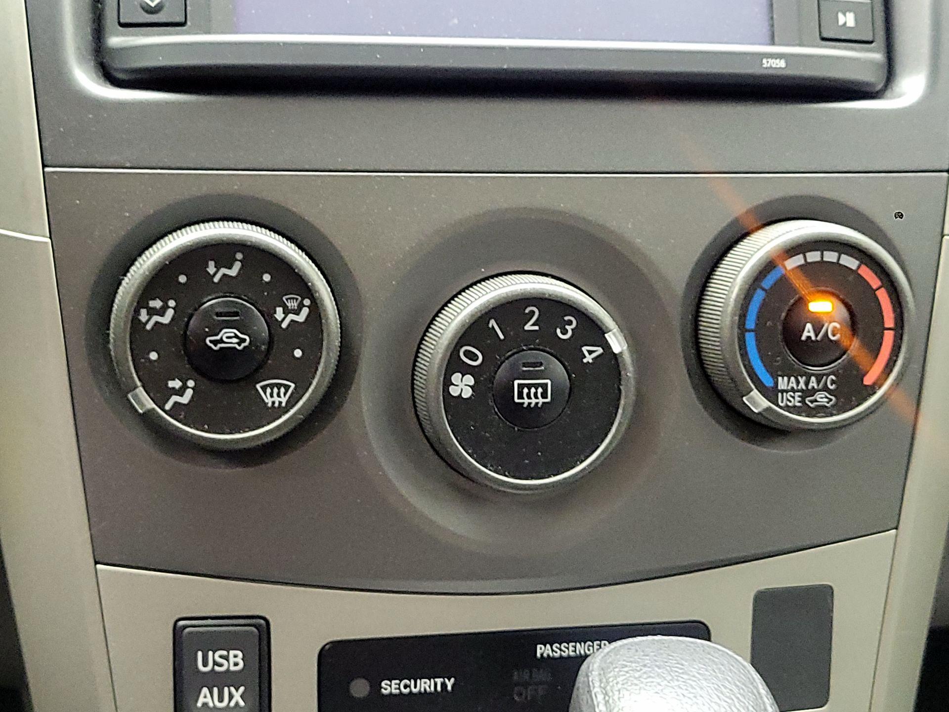 Thumbnail: 2013 Toyota Corolla - 15