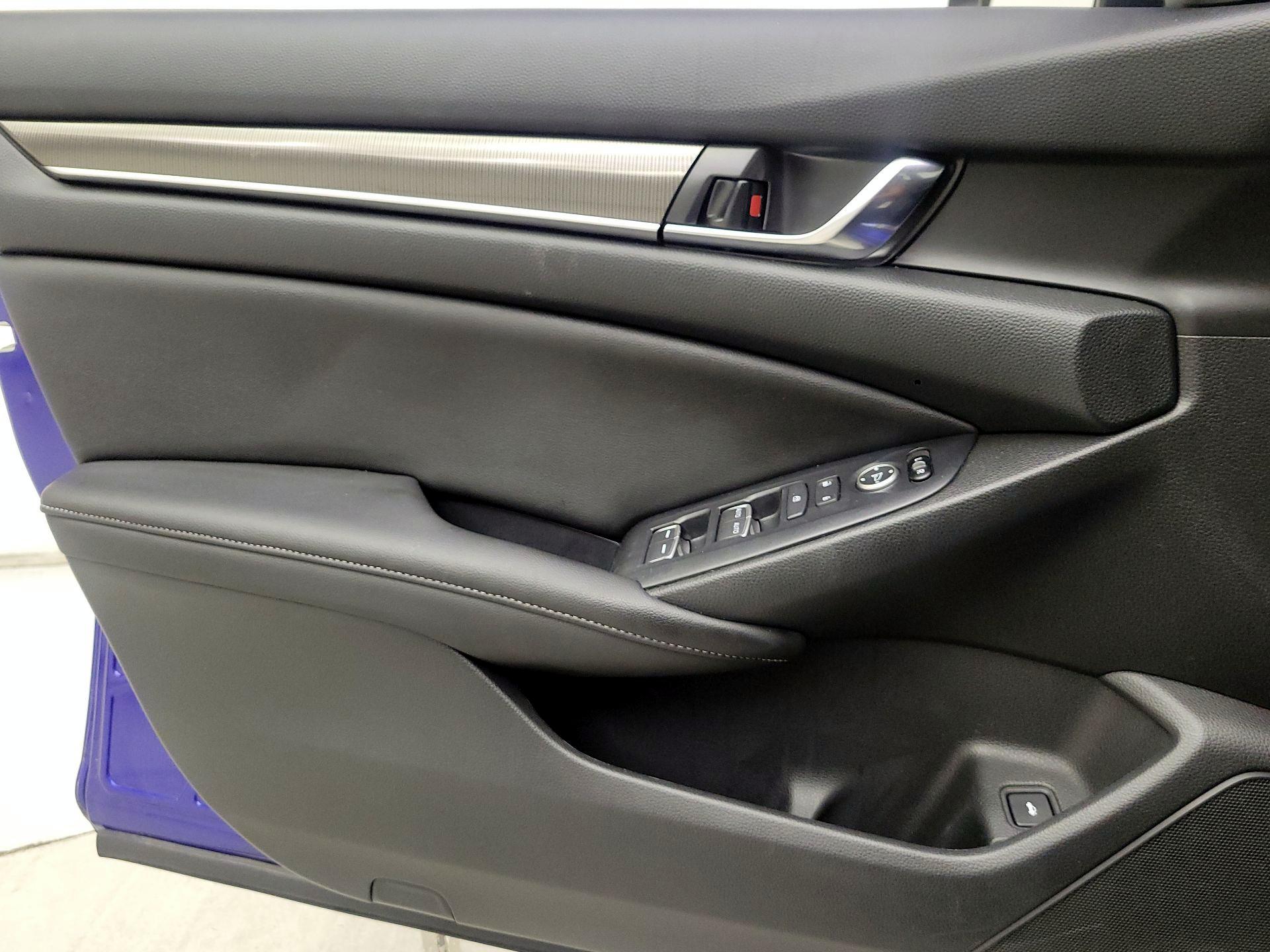 Thumbnail: 2020 Honda Accord - 12