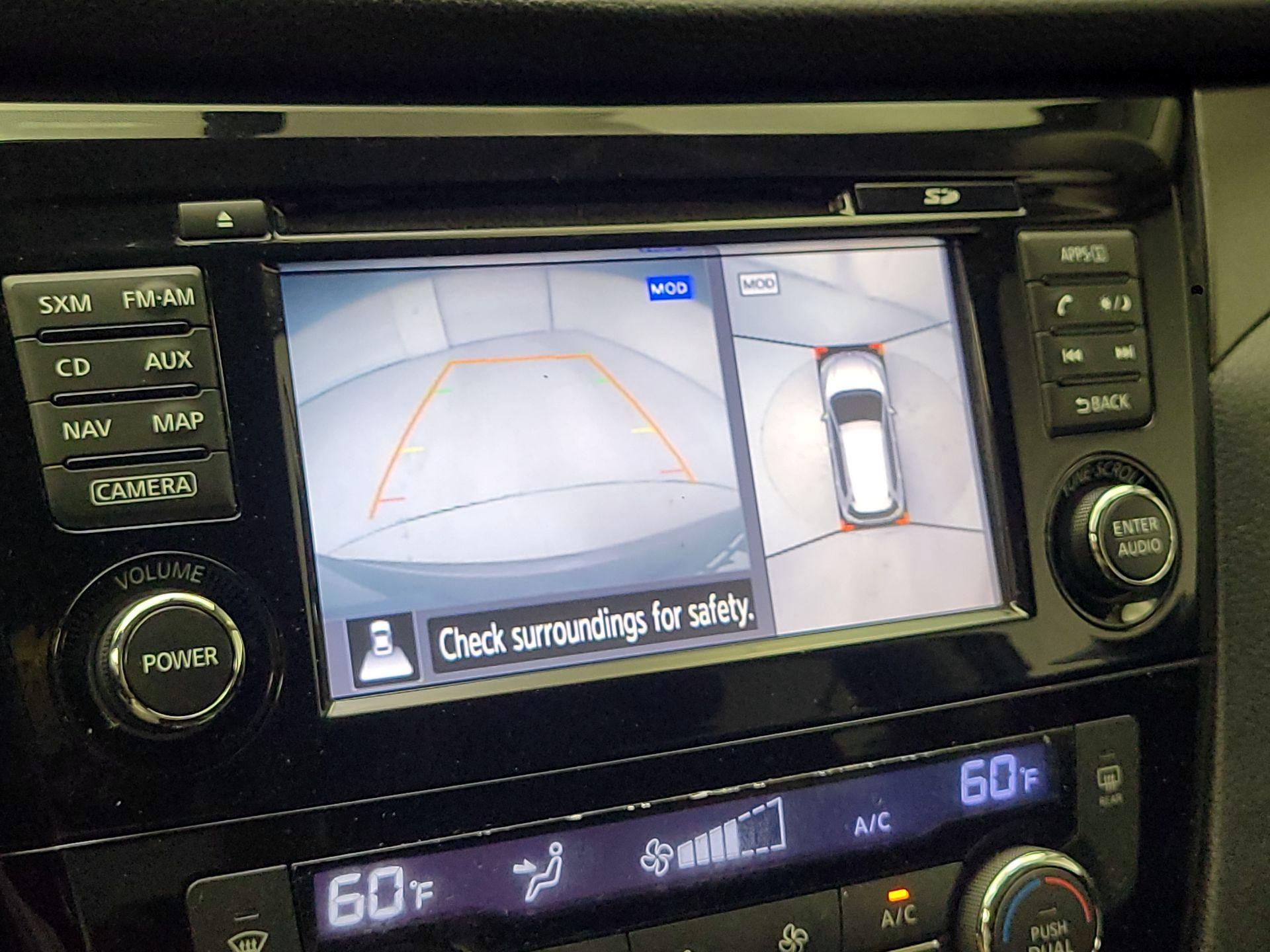 Thumbnail: 2016 Nissan Rogue - 15