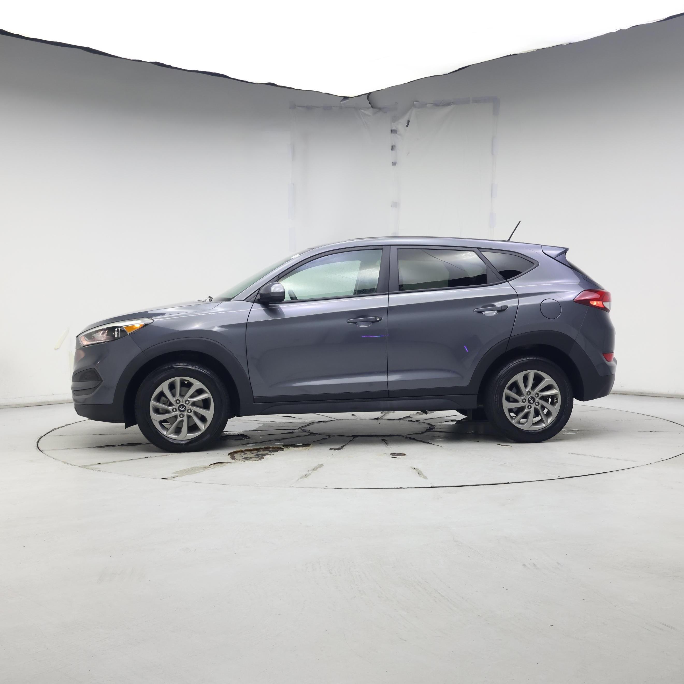 Thumbnail: 2017 Hyundai Tucson - 3