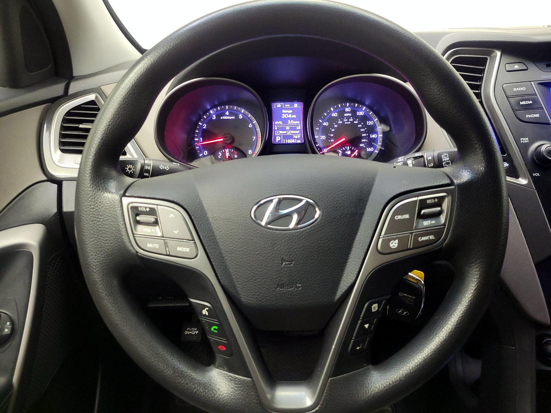Thumbnail: 2016 Hyundai Santa Fe - 10