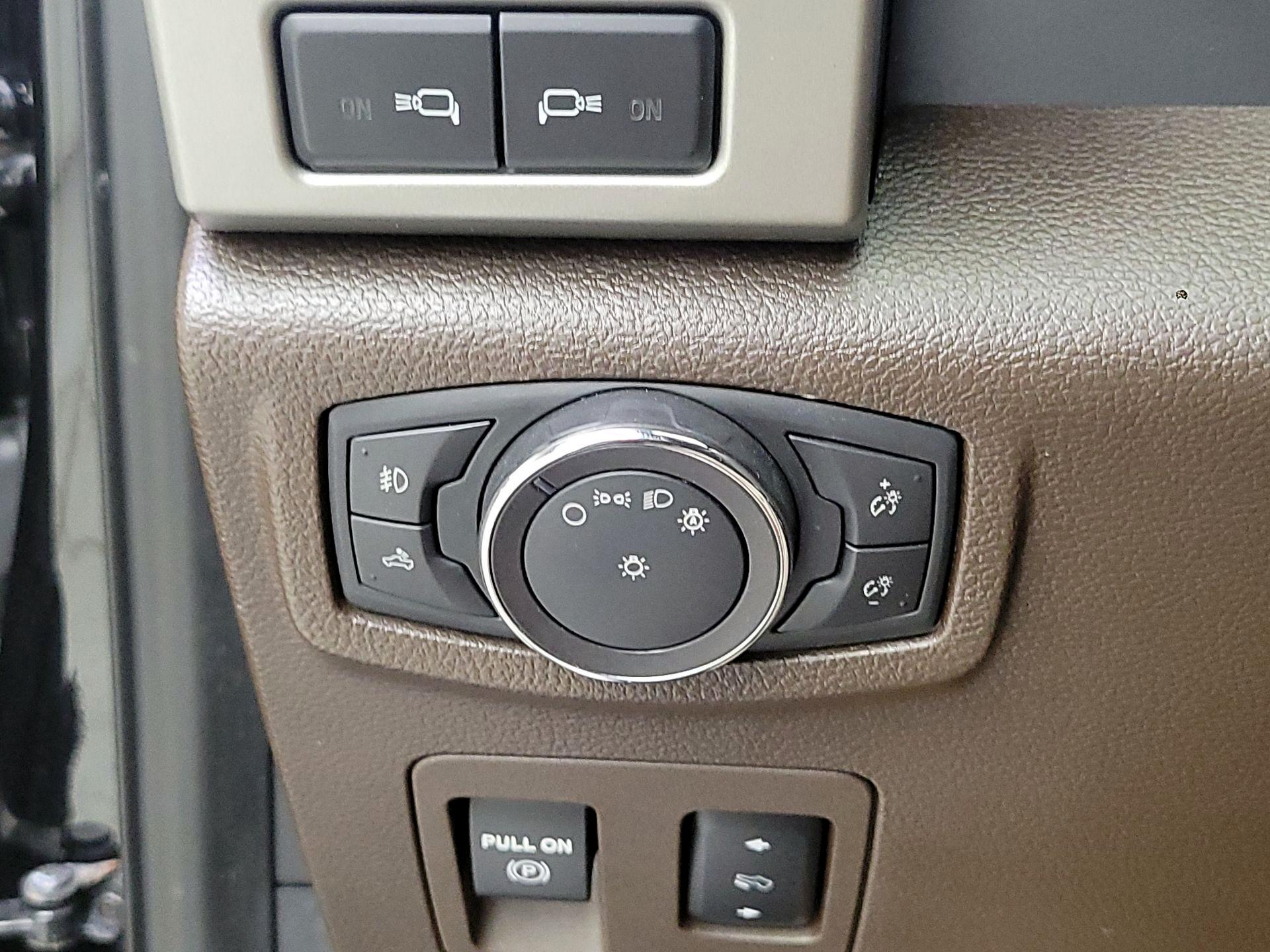 Thumbnail: 2019 Ford F-150 - 13