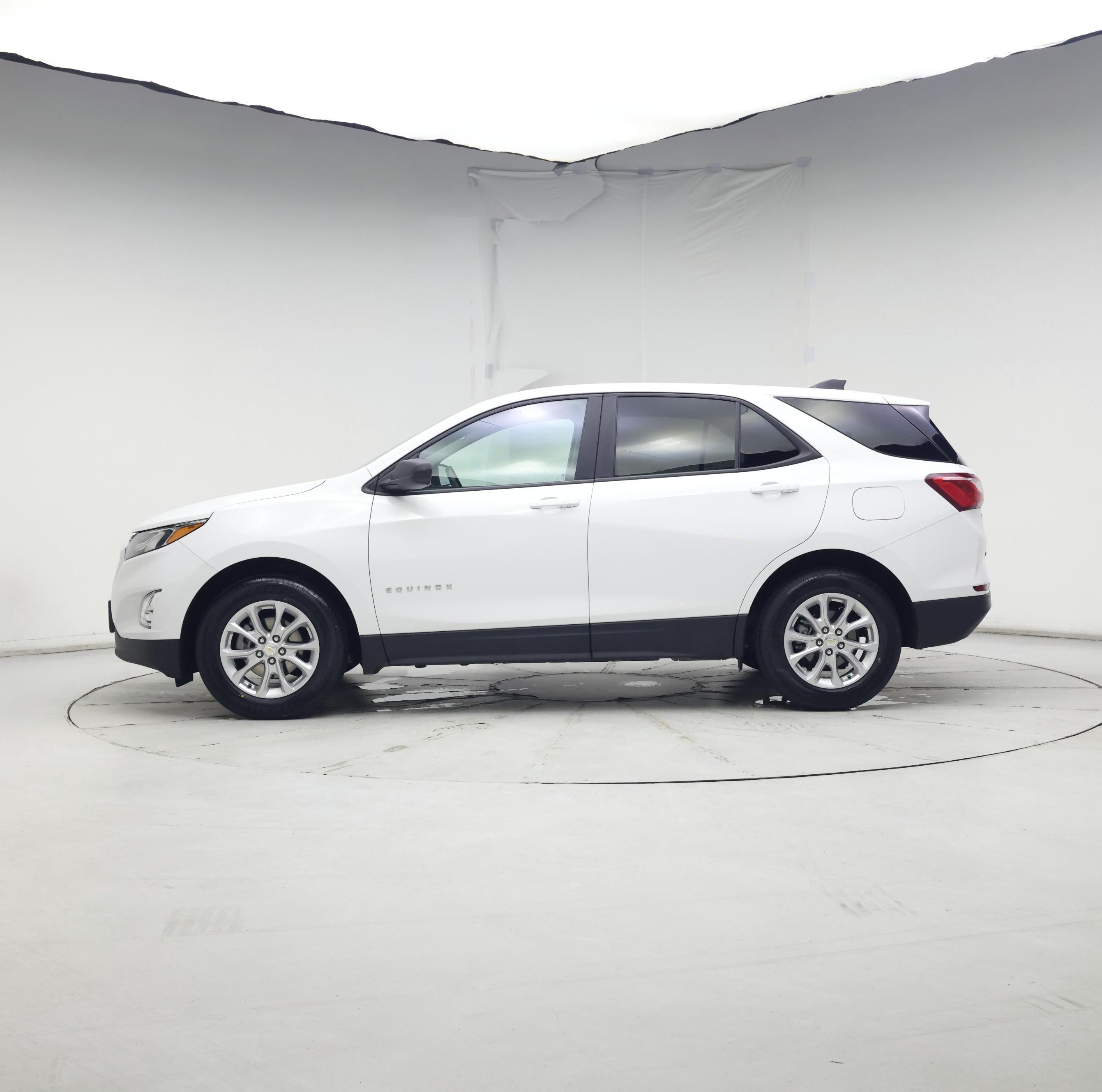 Thumbnail: 2021 Chevrolet Equinox - 3