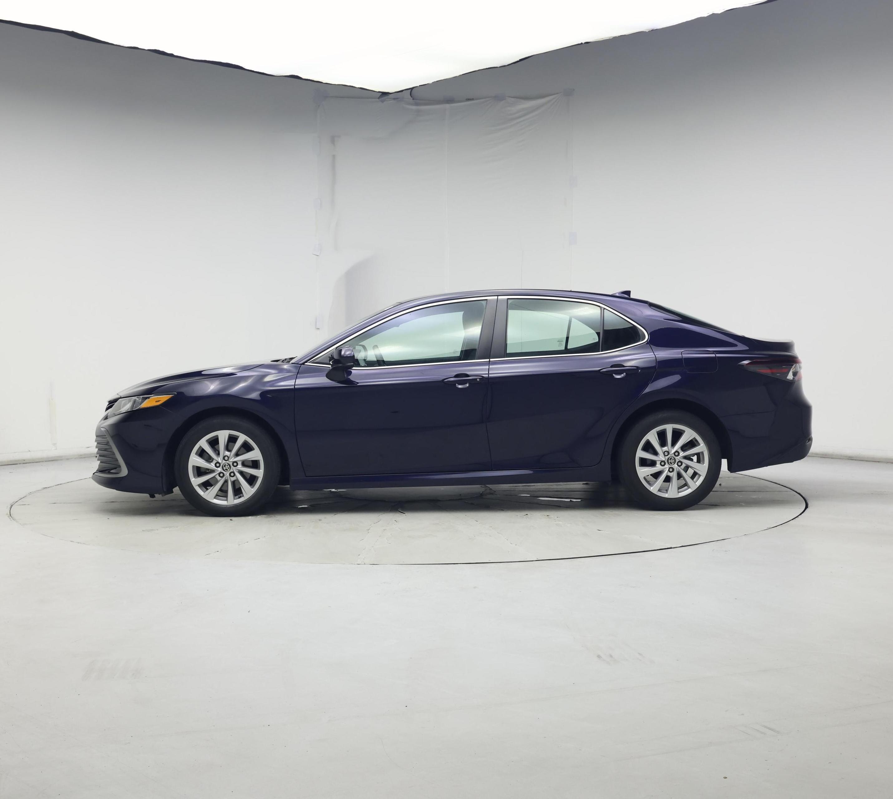 Thumbnail: 2021 Toyota Camry - 3
