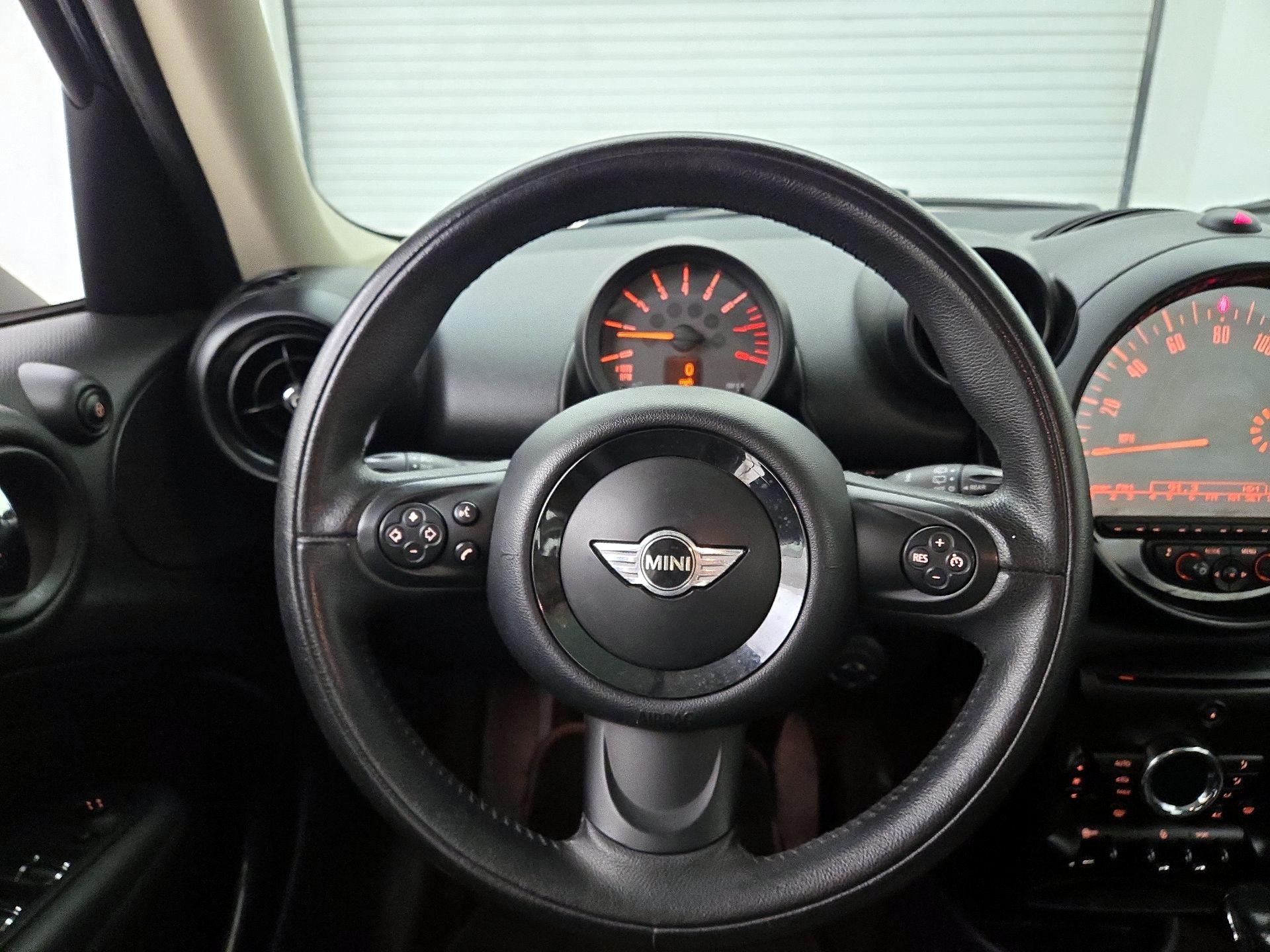 Thumbnail: 2015 MINI Cooper Countryman - 10