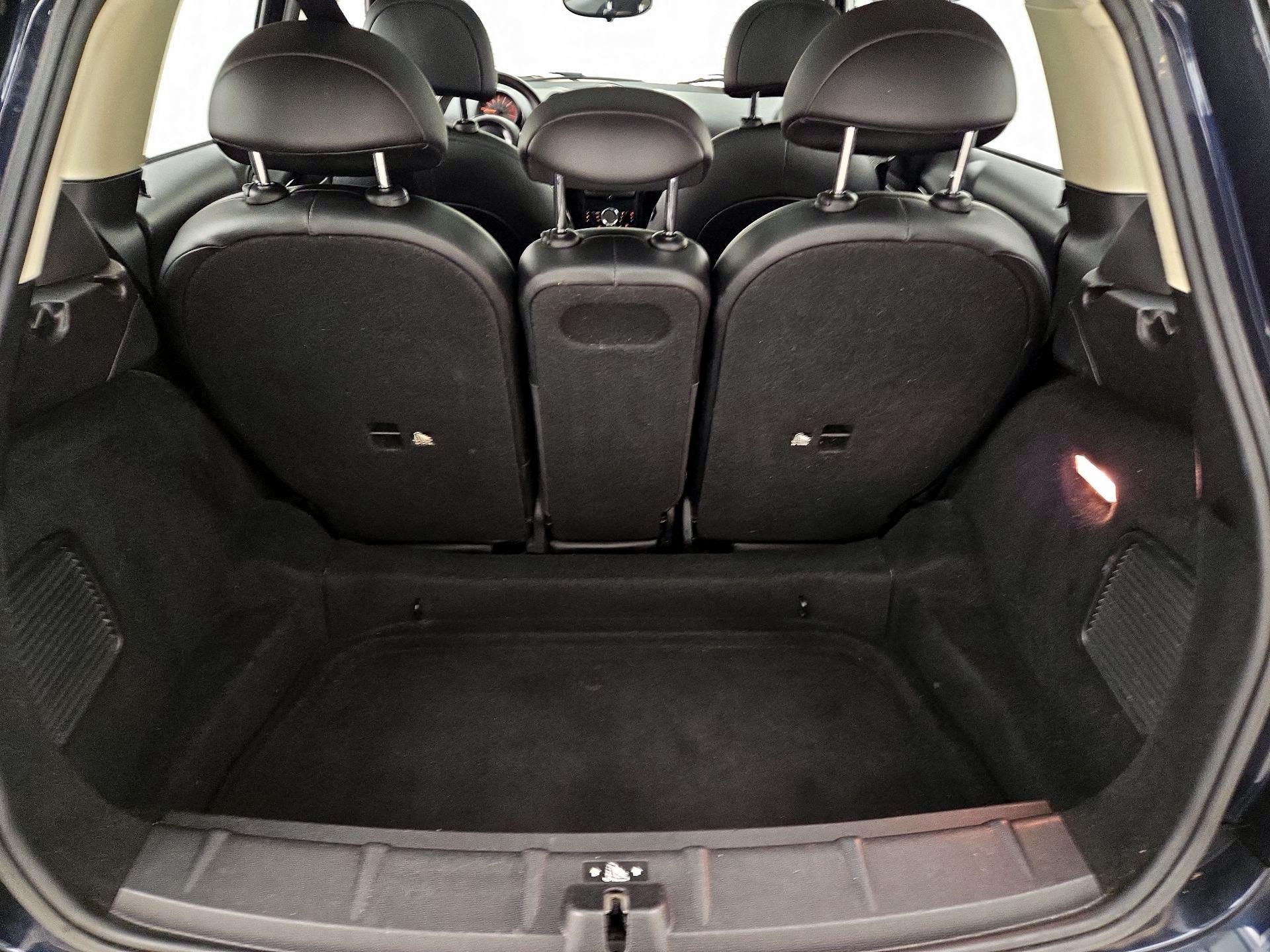 Thumbnail: 2015 MINI Cooper Countryman - 18