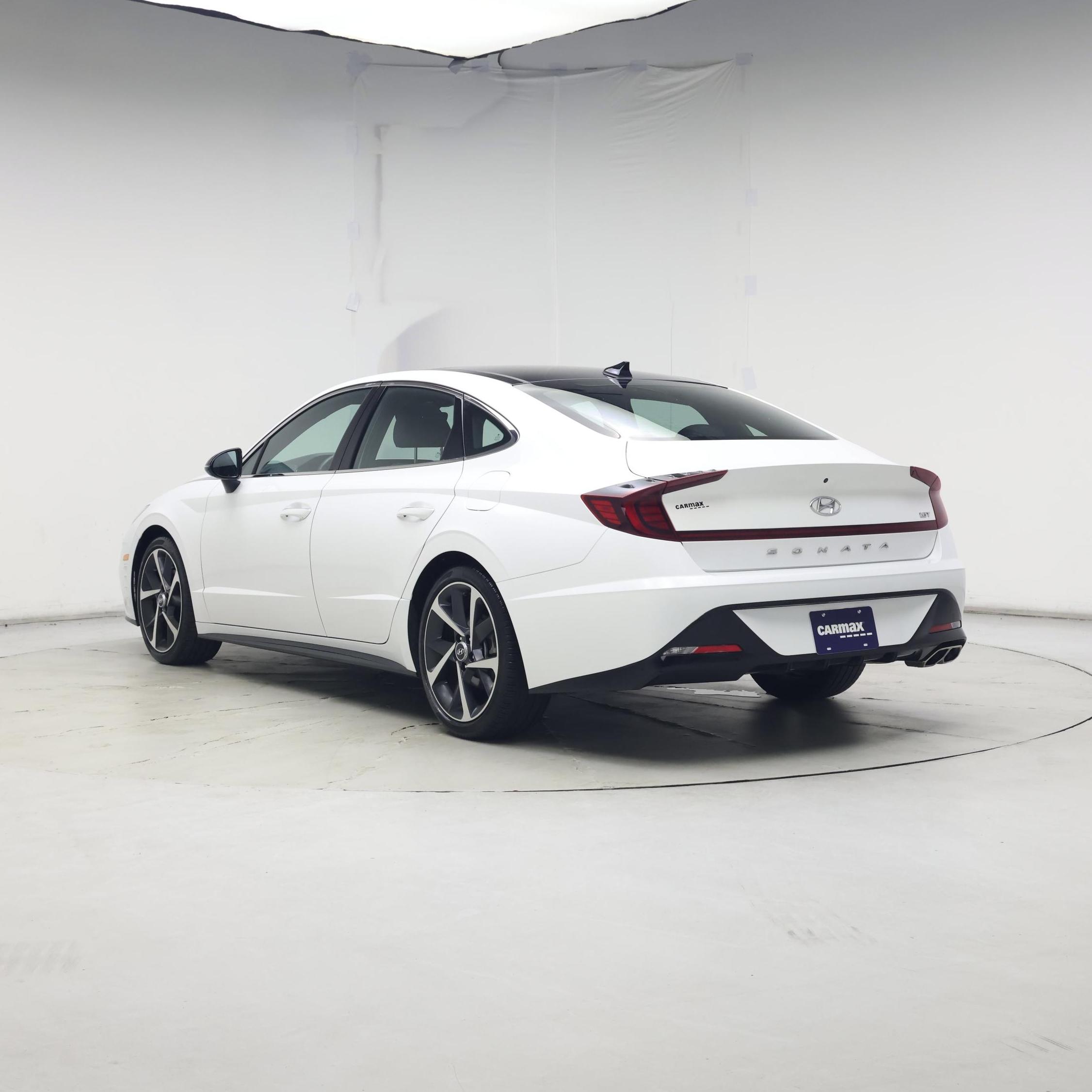 Thumbnail: 2023 Hyundai Sonata - 2