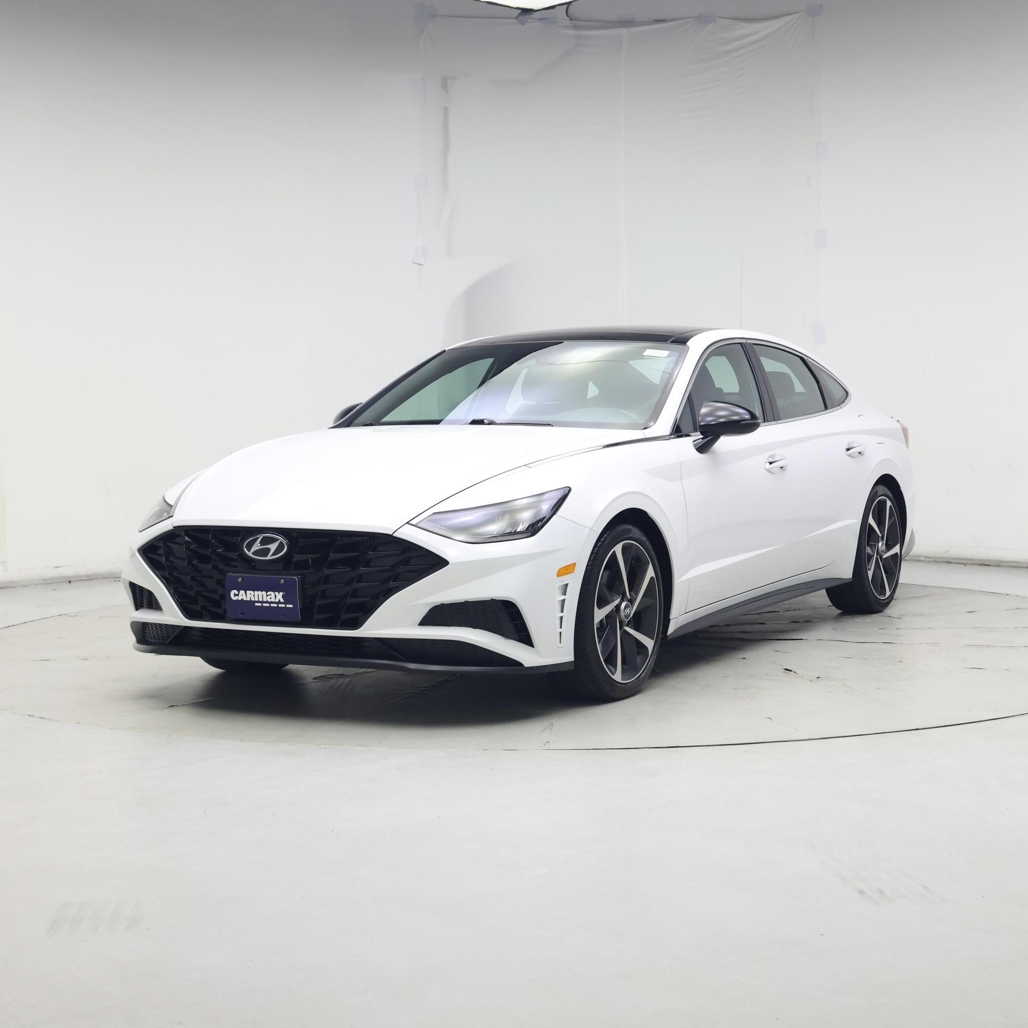 Thumbnail: 2023 Hyundai Sonata - 4