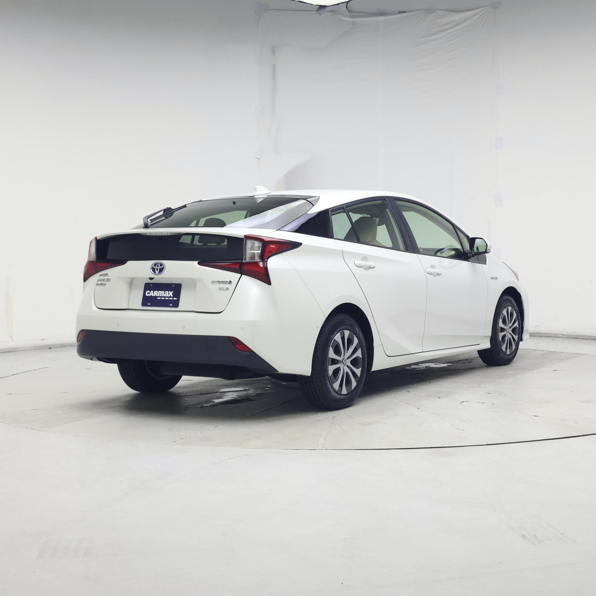 Thumbnail: 2020 Toyota Prius - 8