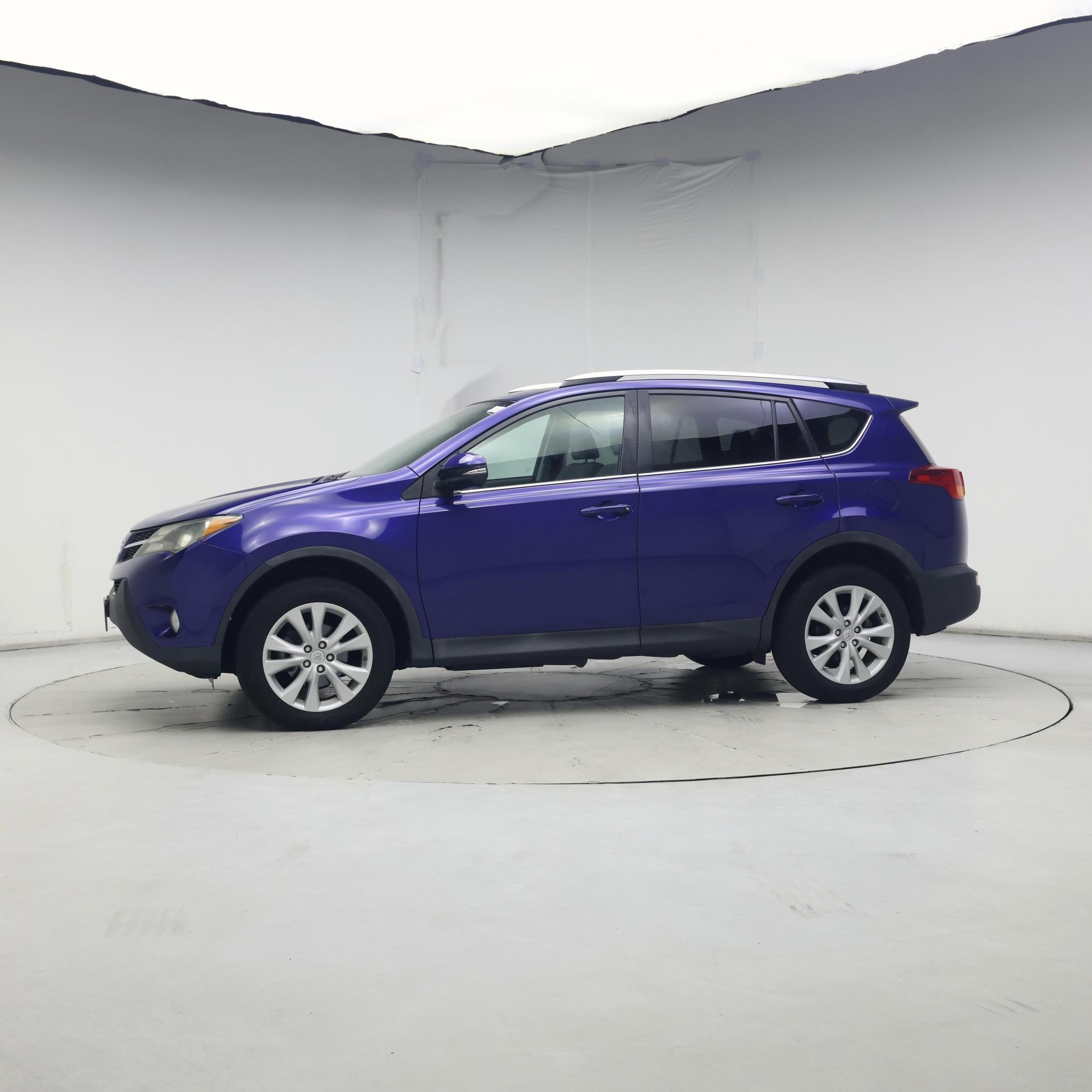 Thumbnail: 2015 Toyota RAV4 - 3