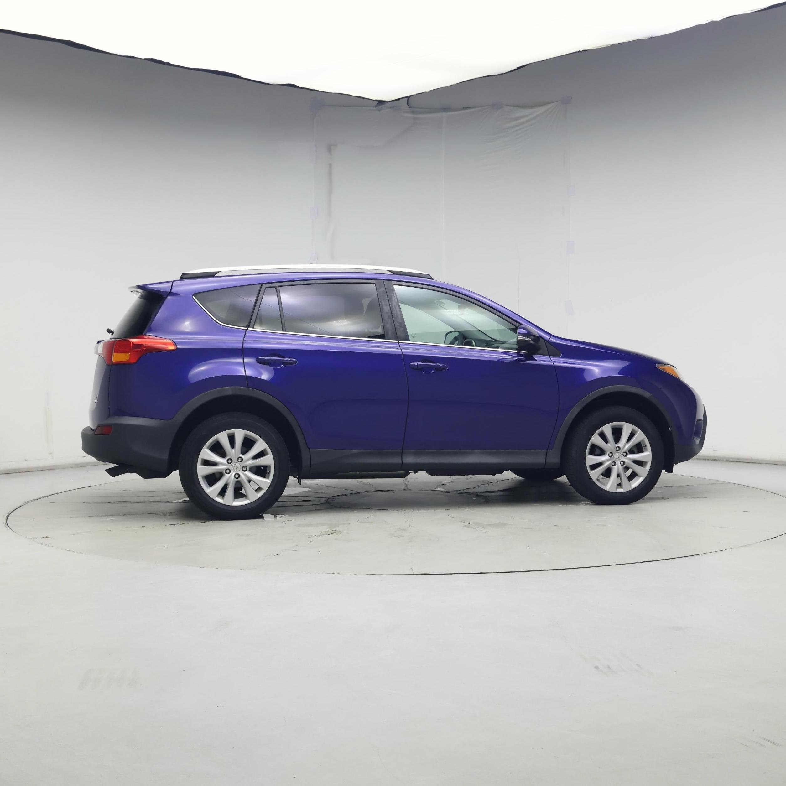 Thumbnail: 2015 Toyota RAV4 - 7